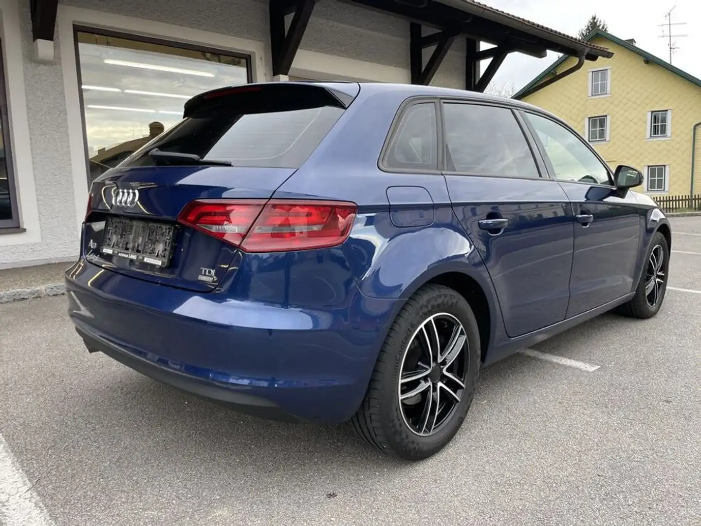 Audi A3 SB Attraction * H Ä N D L E R I N S E R A T * Bleu - 2