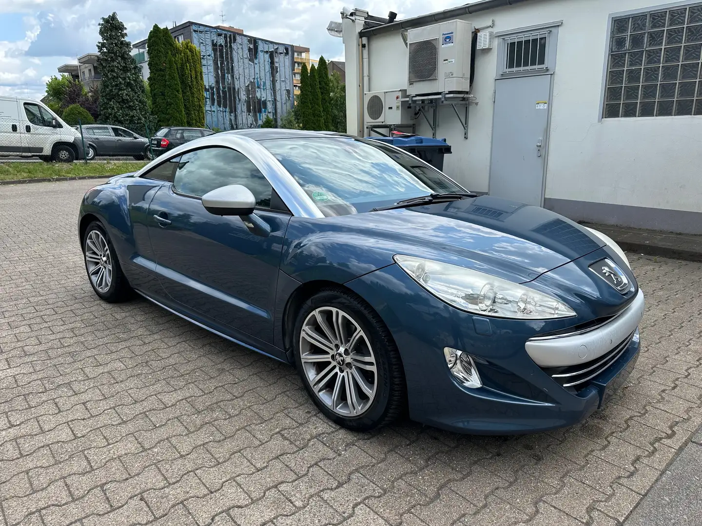 Peugeot RCZ Basis 1.6*Xenon*PDC*Klima*TÜV Bleu - 2
