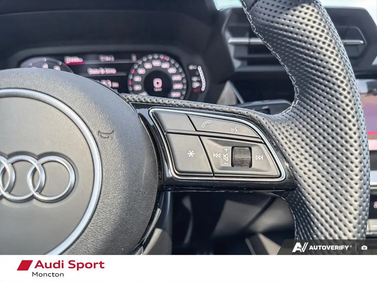 Audi S3 снимка Audi S3