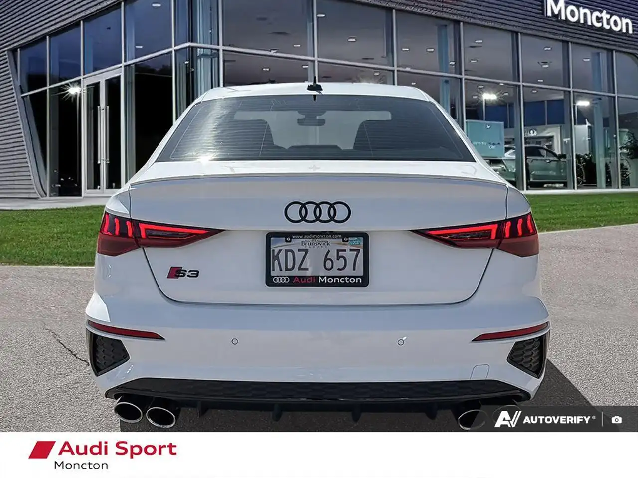 Audi S3 снимка Audi S3