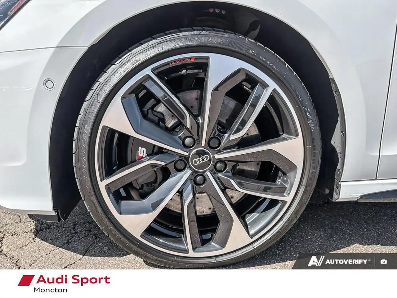 Audi S3 снимка Audi S3