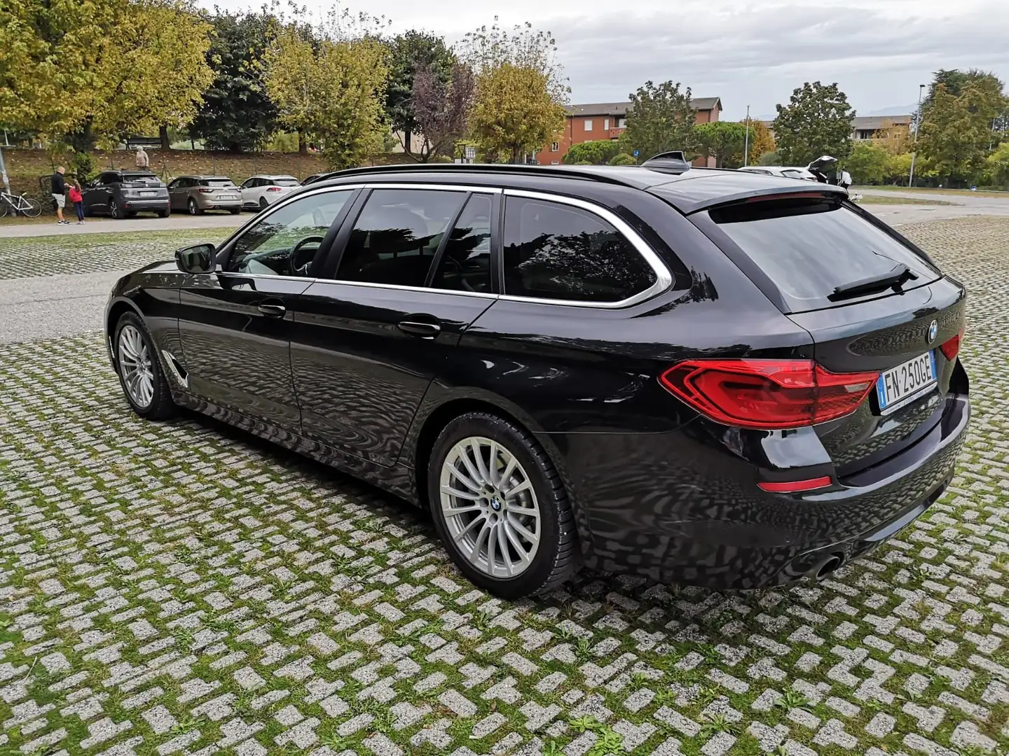 usato BMW 520 Station wagon a Desenzano del Garda per € 18.900,-