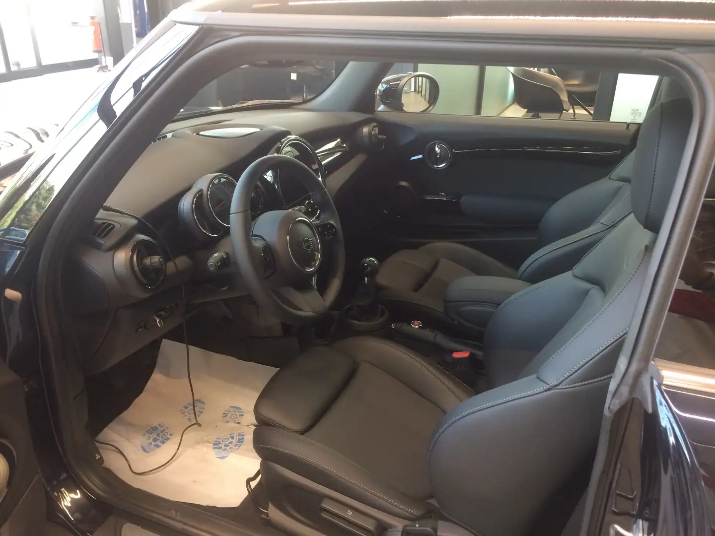 MINI Cooper Mini 1.5 Cooper OPF Bleu - 2