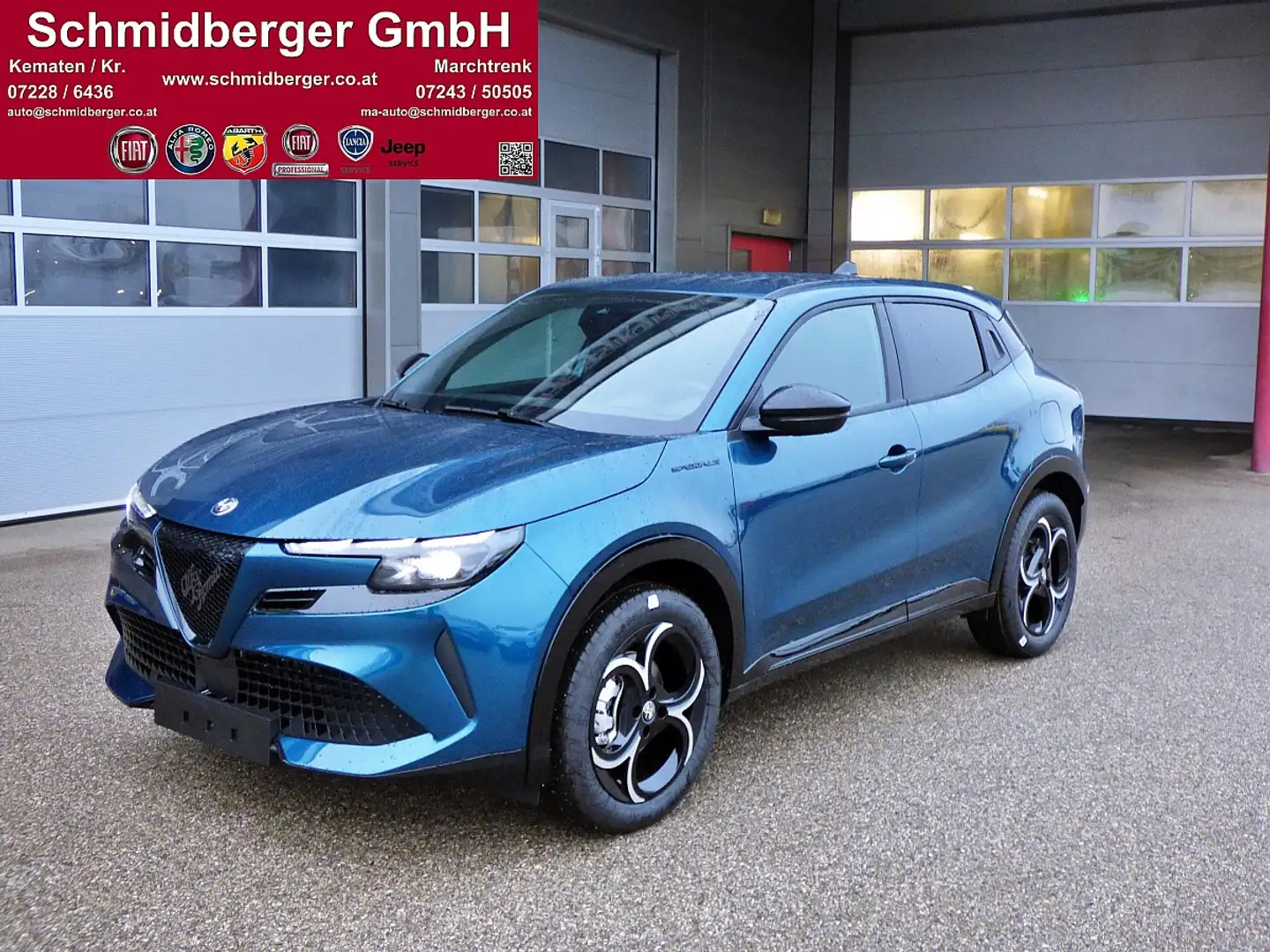 Alfa Romeo Junior Ibrida Speciale 1.2 MHEV e-DCT6 LAGER Blau - 1