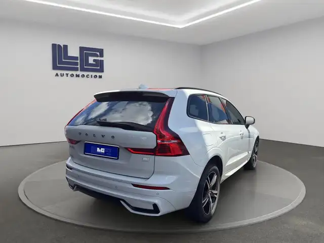 Volvo XC60 view 5