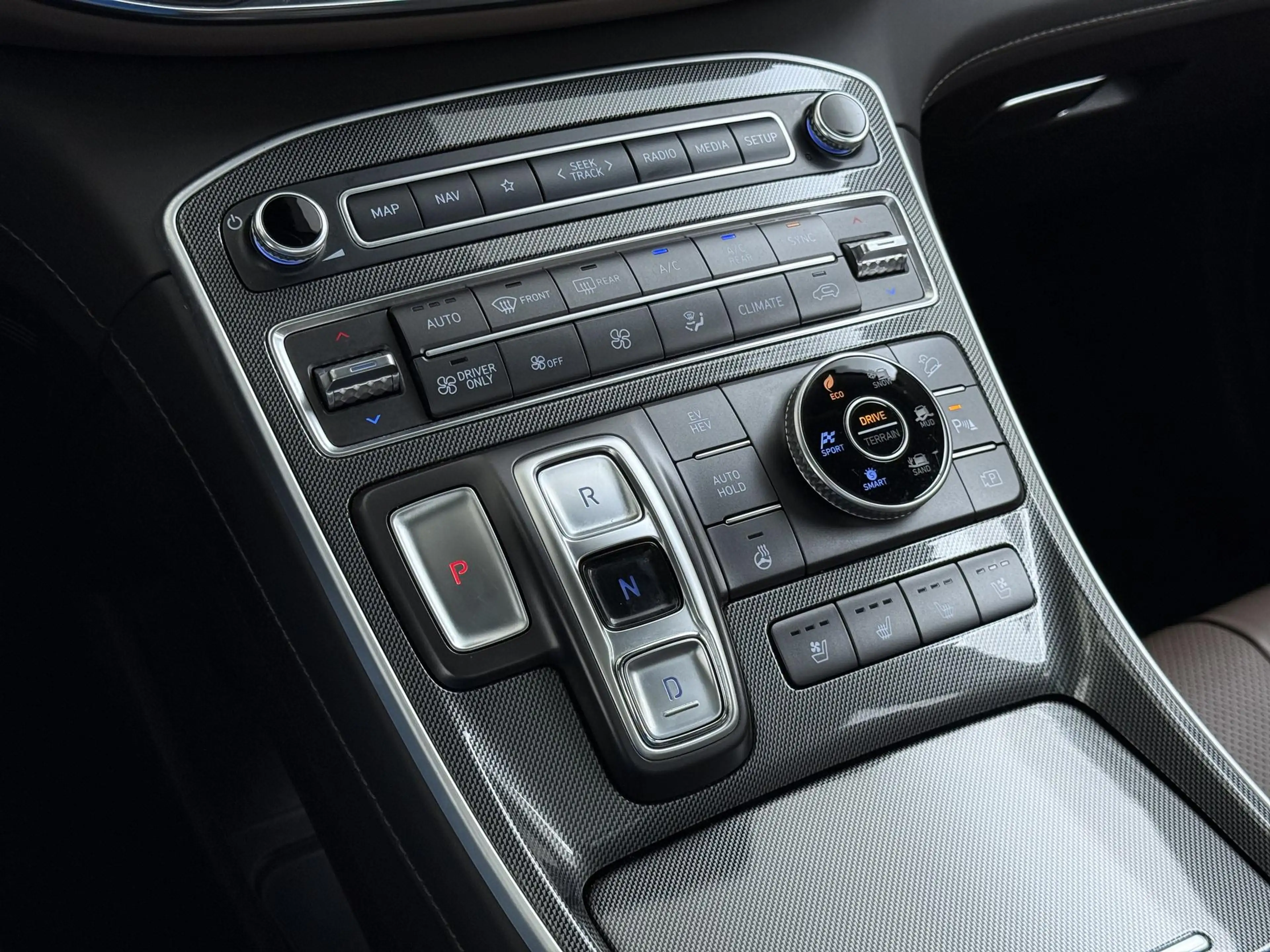 Hyundai SANTA FE 1.6 T-GDI PHEV Comfort Smart 7p. APPLE CARP. | STO — photo 46
