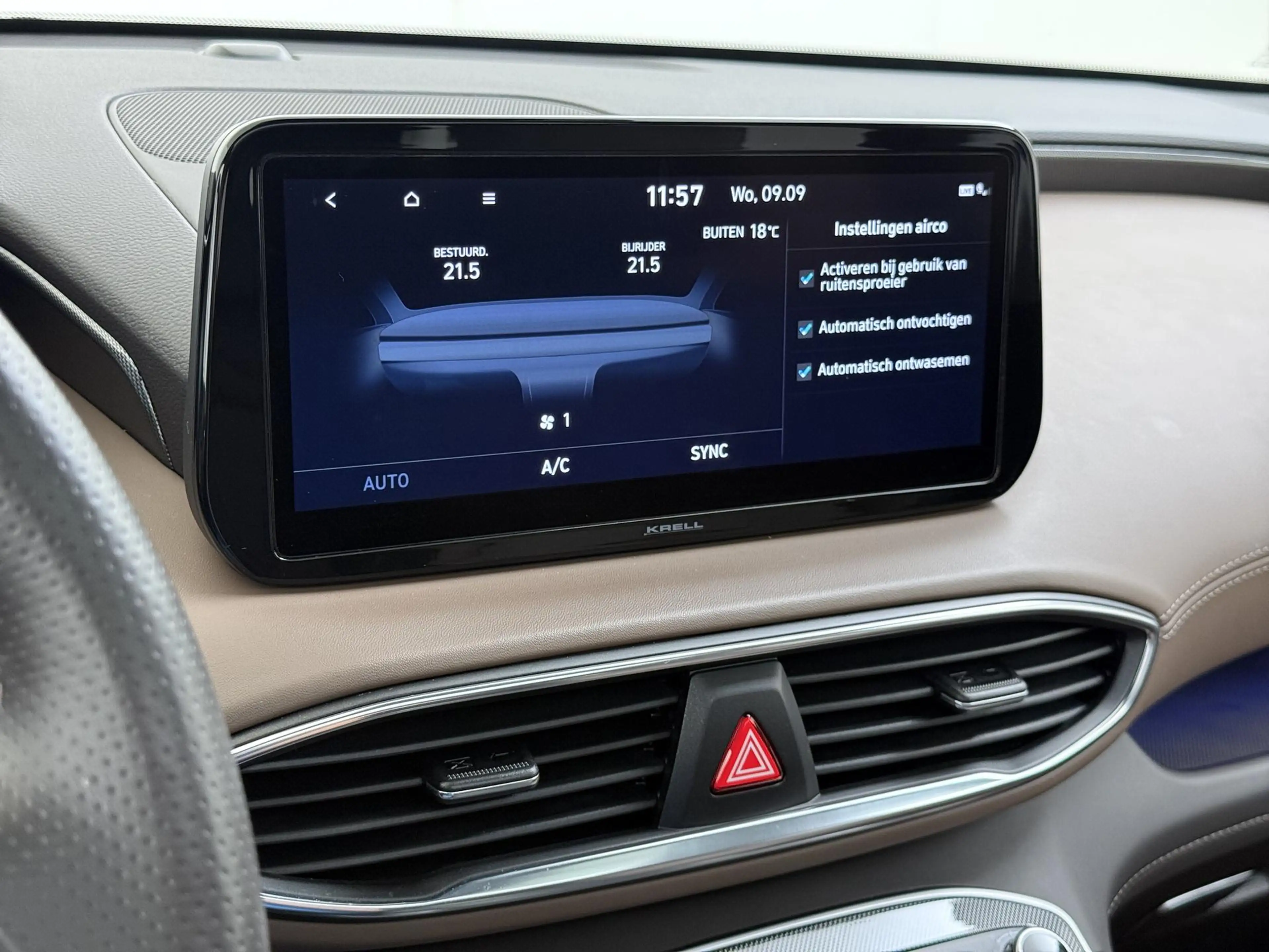 Hyundai SANTA FE 1.6 T-GDI PHEV Comfort Smart 7p. APPLE CARP. | STO — photo 44