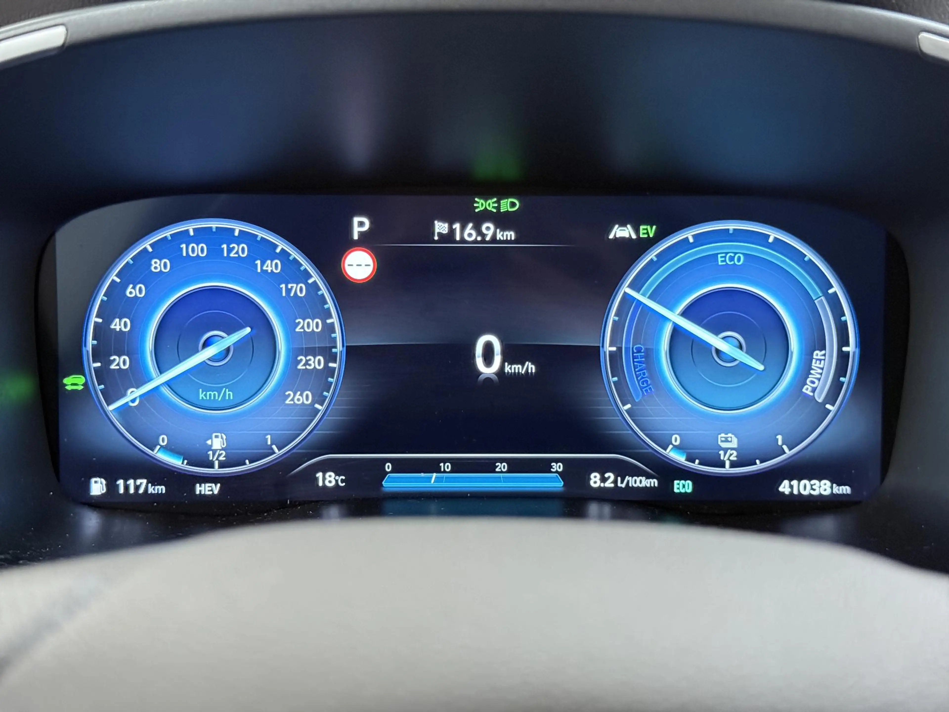 Hyundai SANTA FE 1.6 T-GDI PHEV Comfort Smart 7p. APPLE CARP. | STO — photo 38