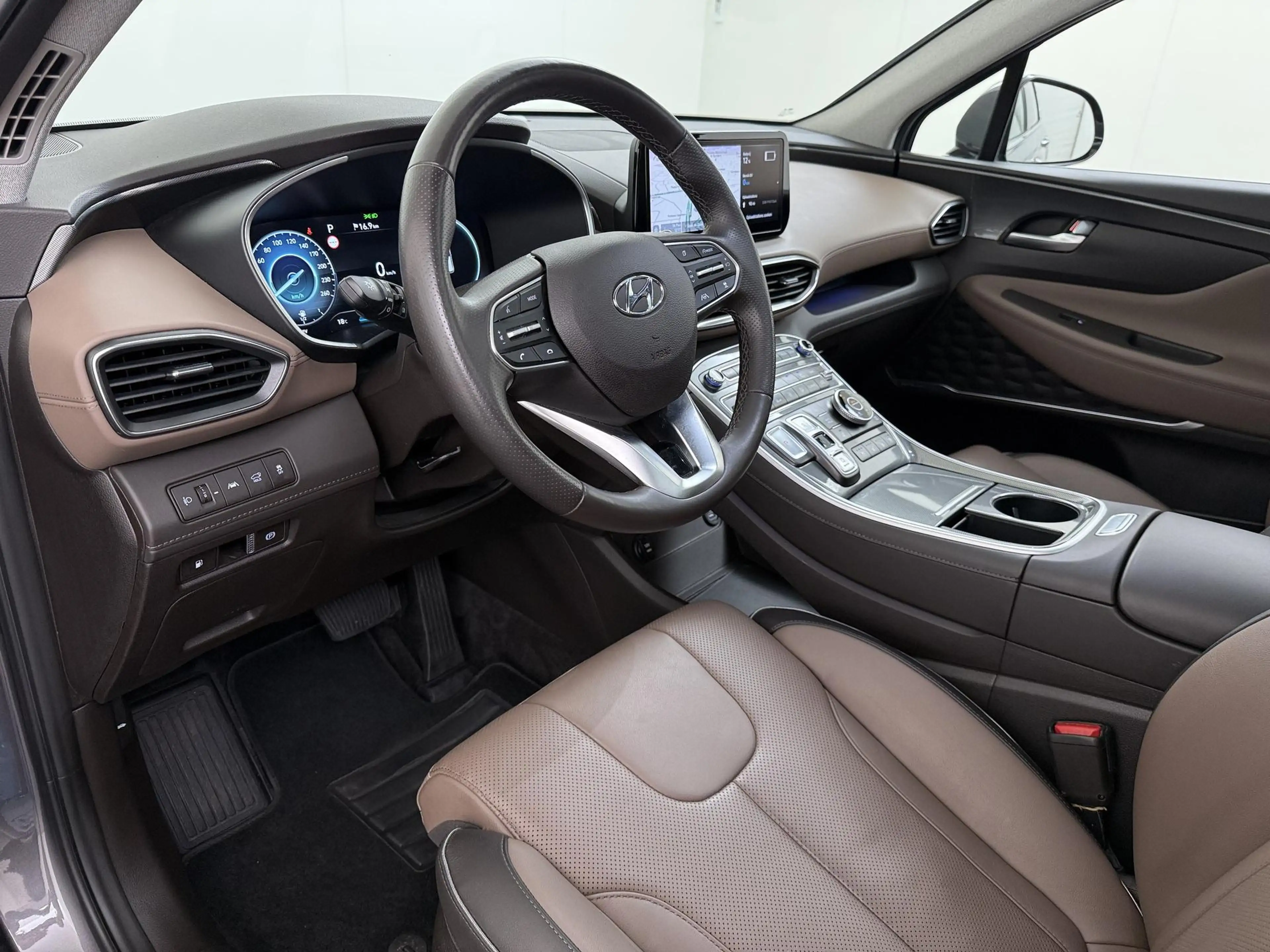 Hyundai SANTA FE 1.6 T-GDI PHEV Comfort Smart 7p. APPLE CARP. | STO — photo 23