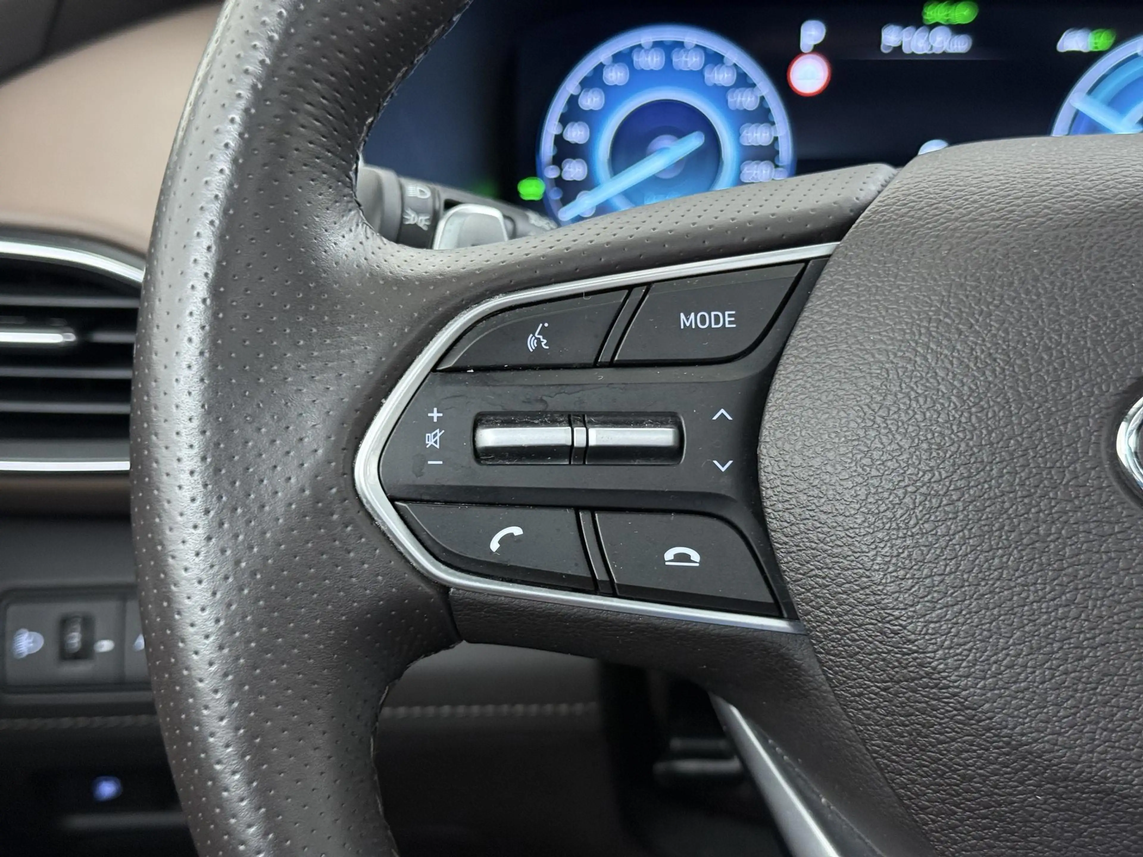 Hyundai SANTA FE 1.6 T-GDI PHEV Comfort Smart 7p. APPLE CARP. | STO — photo 36