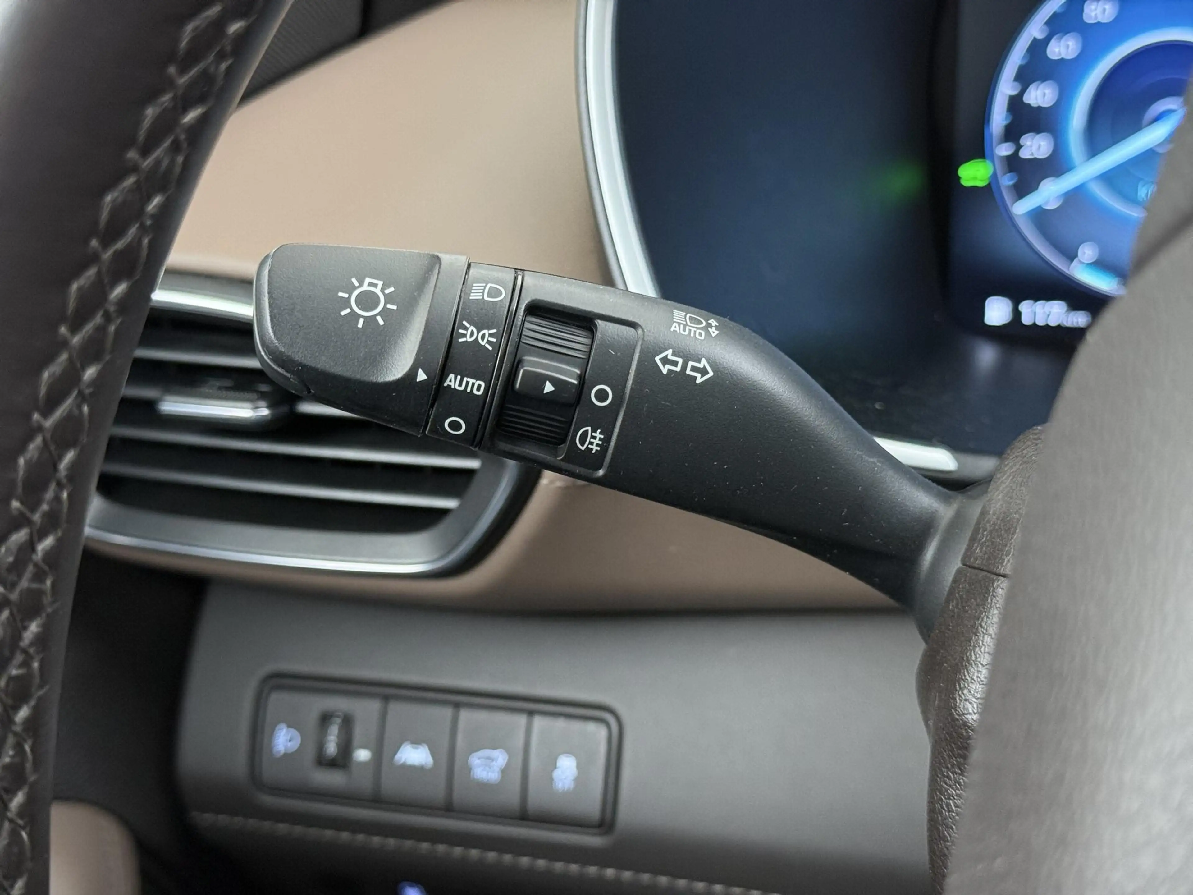 Hyundai SANTA FE 1.6 T-GDI PHEV Comfort Smart 7p. APPLE CARP. | STO — photo 34