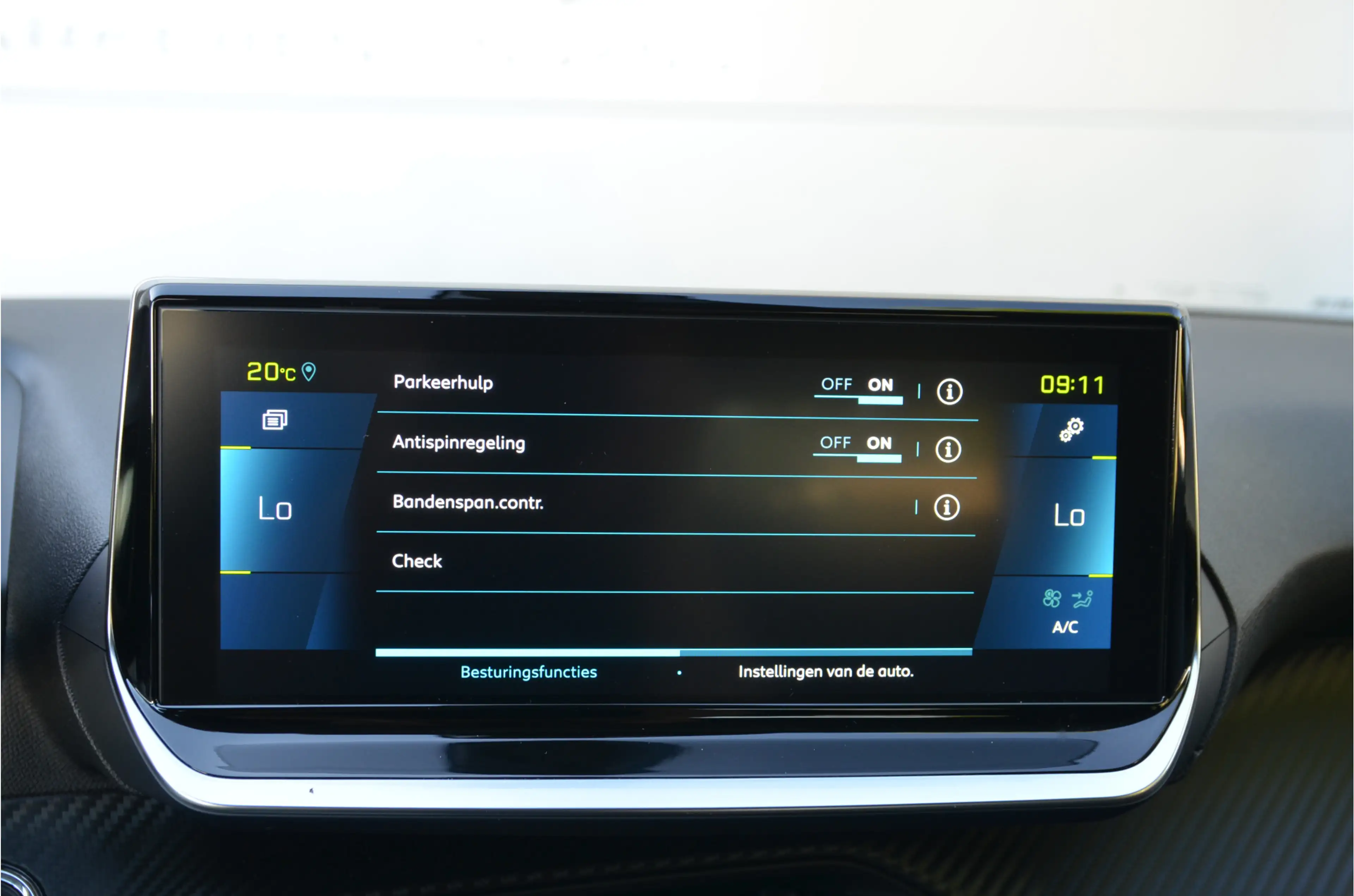 Peugeot e-208 EV Active Pack 50 kWh 10" Scherm! — photo 18