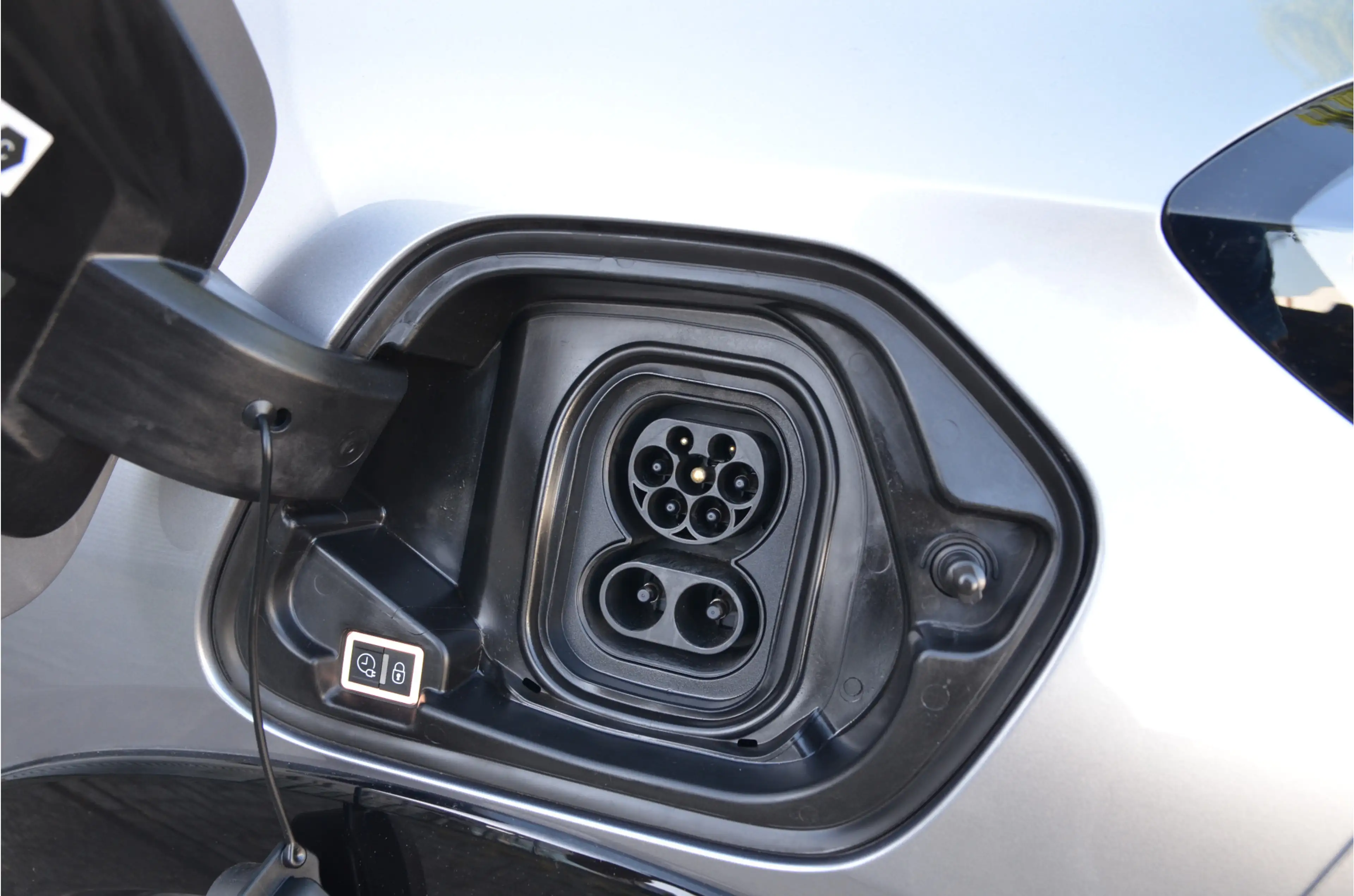 Peugeot e-208 EV Active Pack 50 kWh 10" Scherm! — photo 27