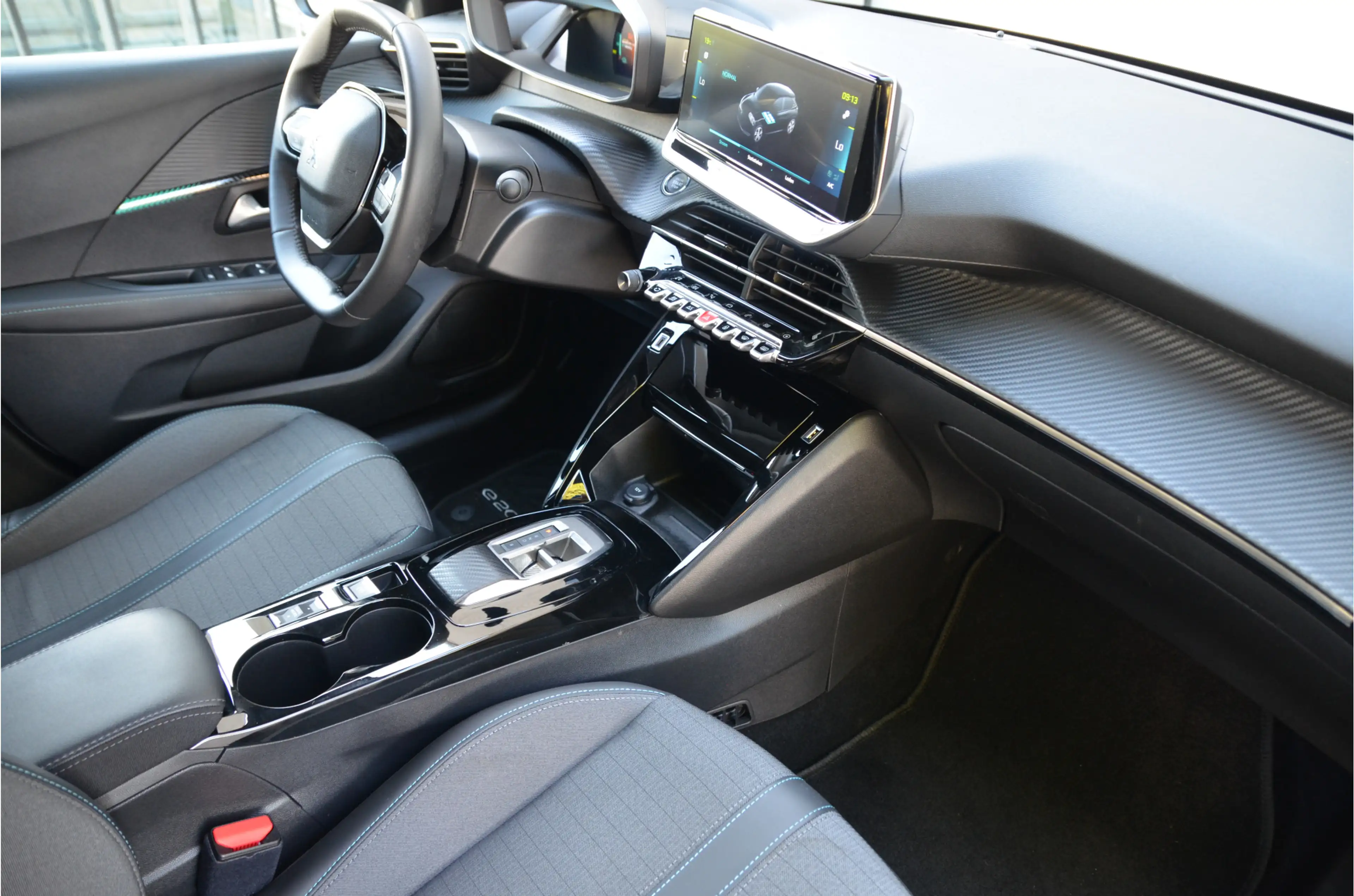 Peugeot e-208 EV Active Pack 50 kWh 10" Scherm! — photo 10