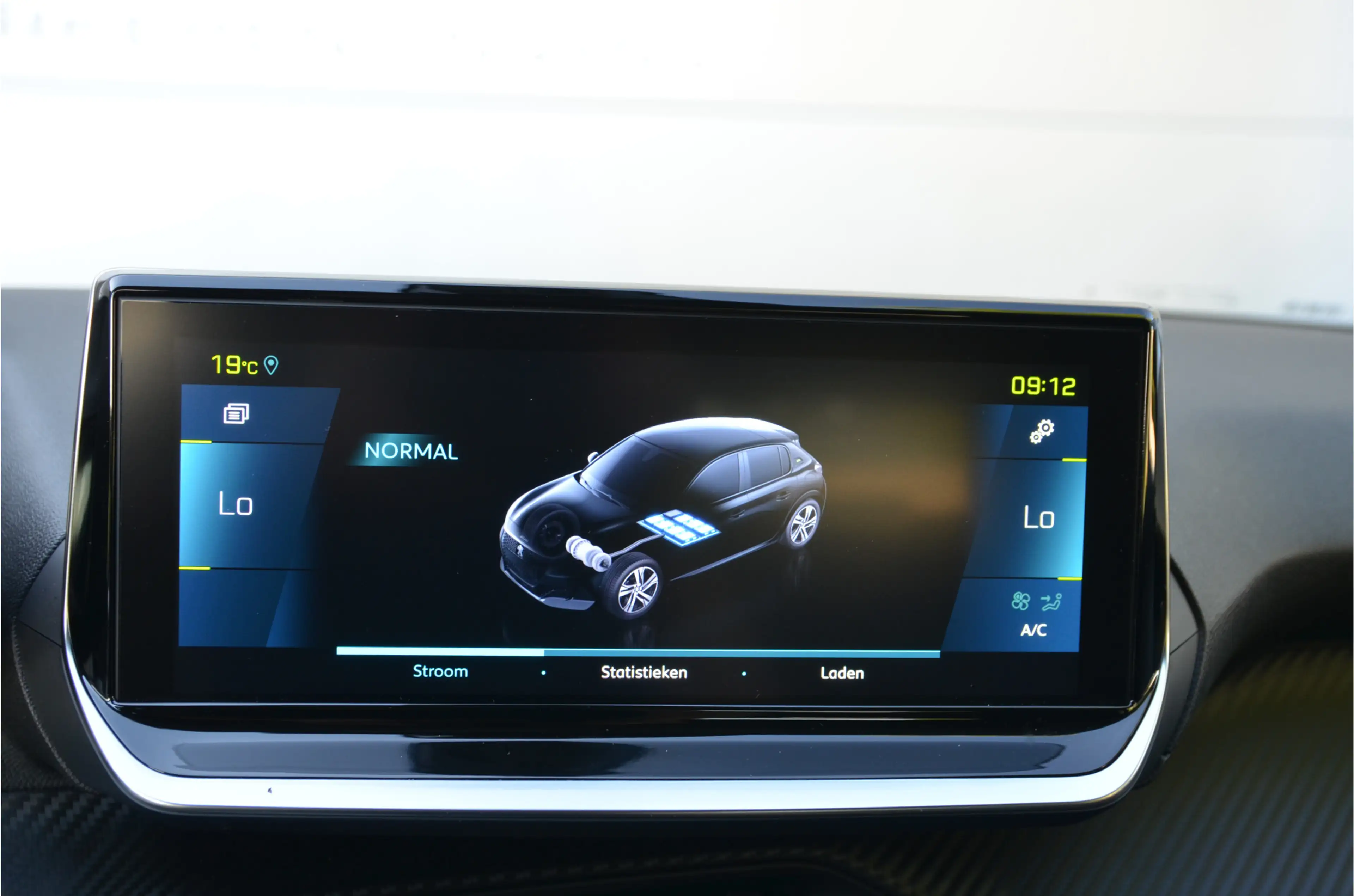 Peugeot e-208 EV Active Pack 50 kWh 10" Scherm! — photo 22