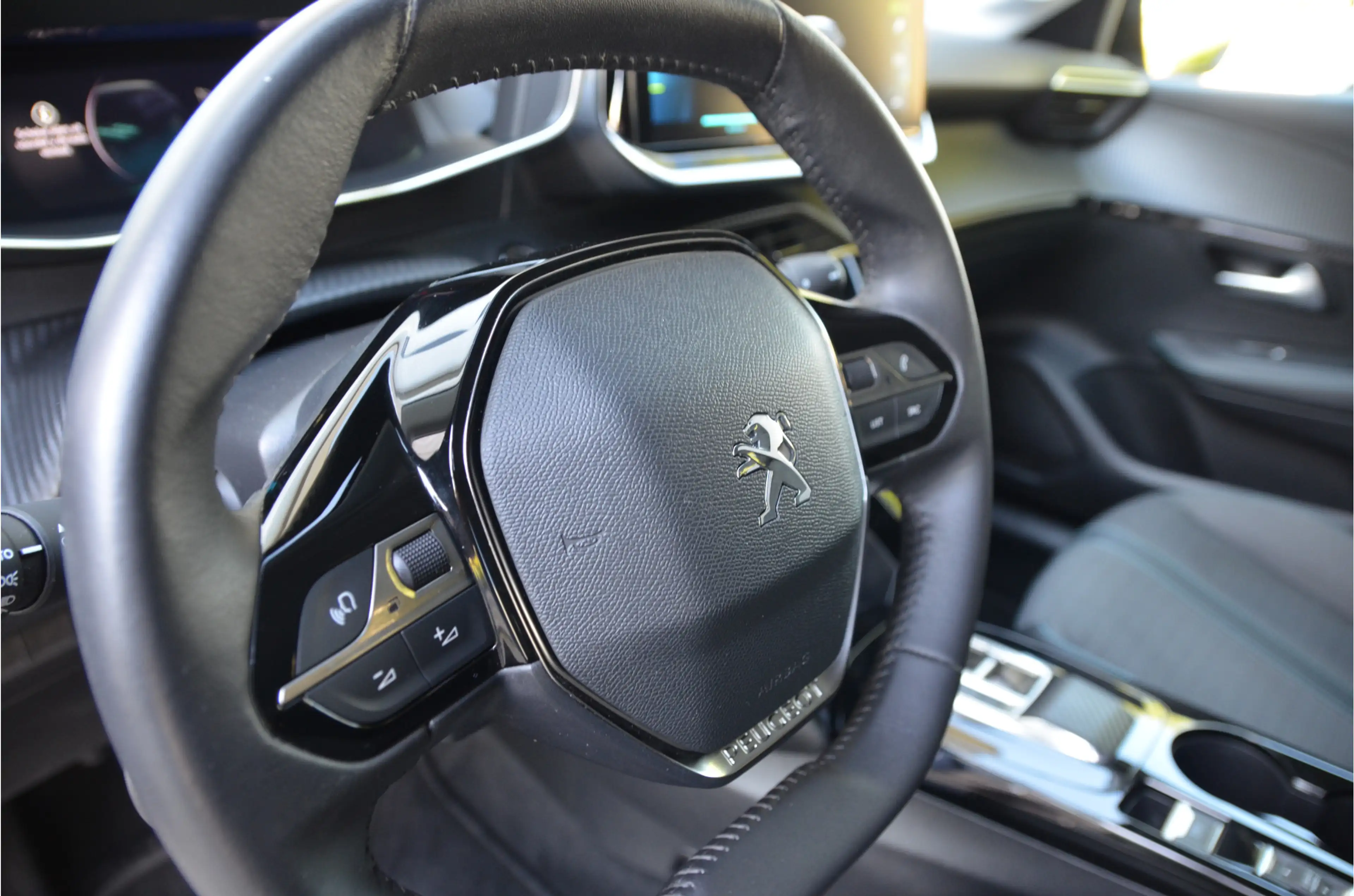 Peugeot e-208 EV Active Pack 50 kWh 10" Scherm! — photo 14
