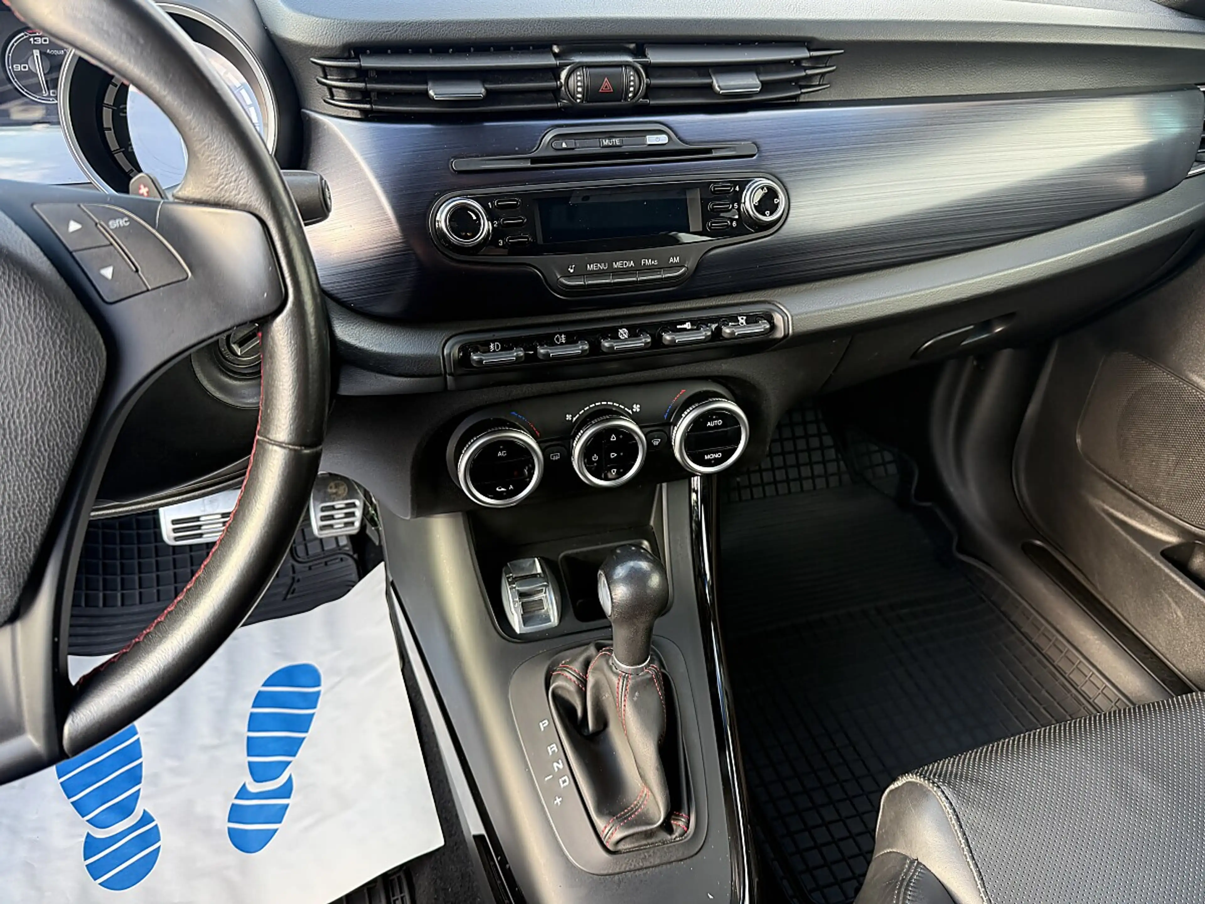 Alfa Romeo Giulietta 1,4 Turbo Distinctive Automatik — photo 9