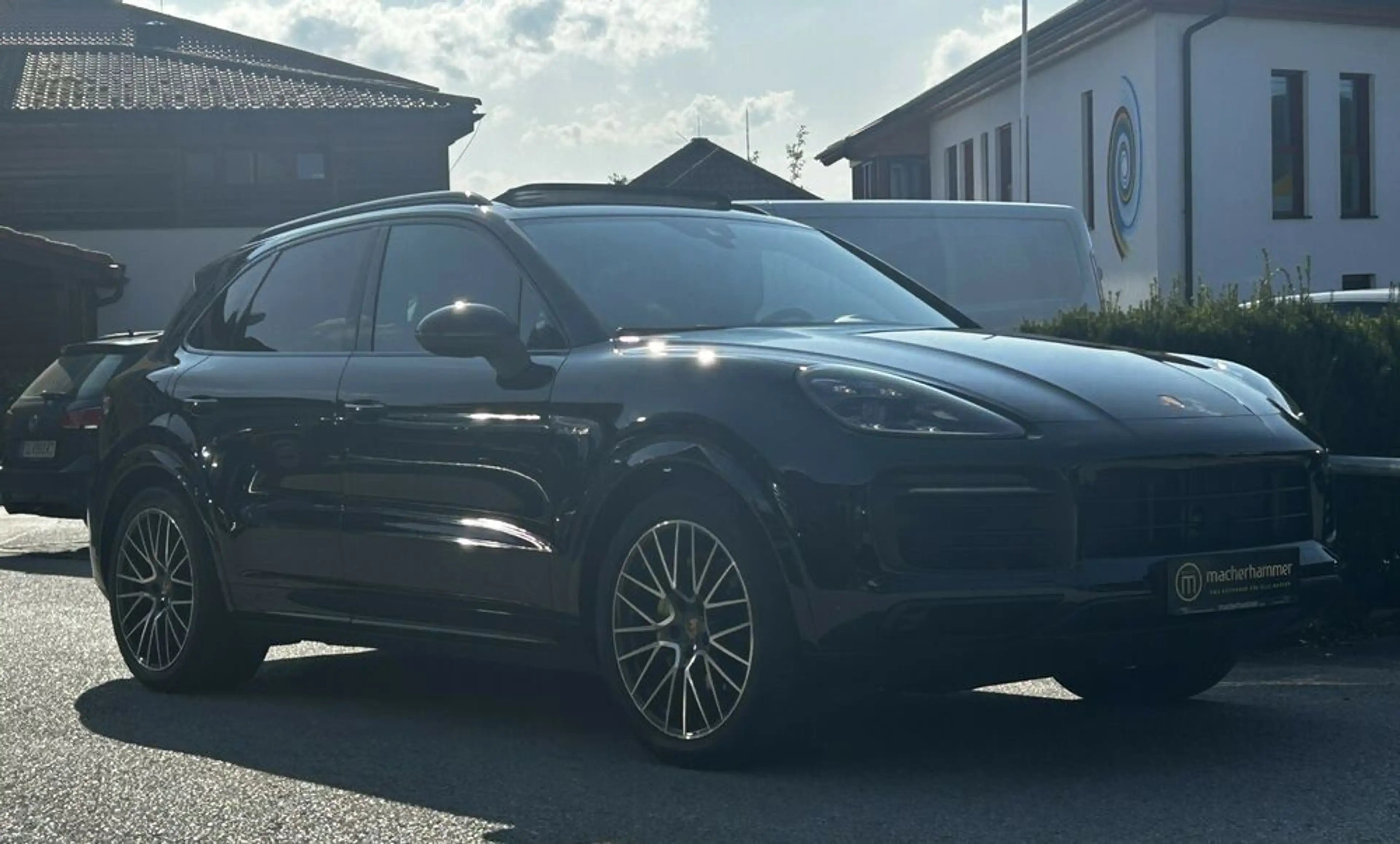 Porsche Cayenne E-Hybrid *HUD*SITZKL*PANO*APPROVED*21'' — photo 6