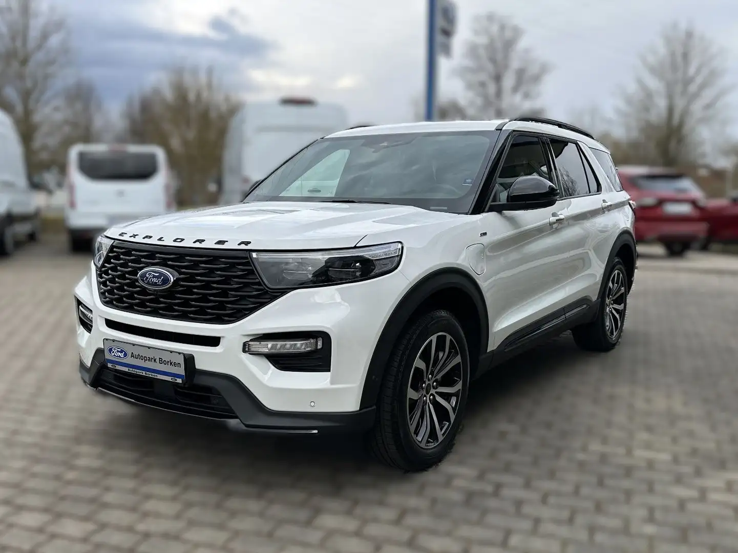 Ford Explorer ST-Line Plug-in-Hybrid 4x4 Szürke - 1