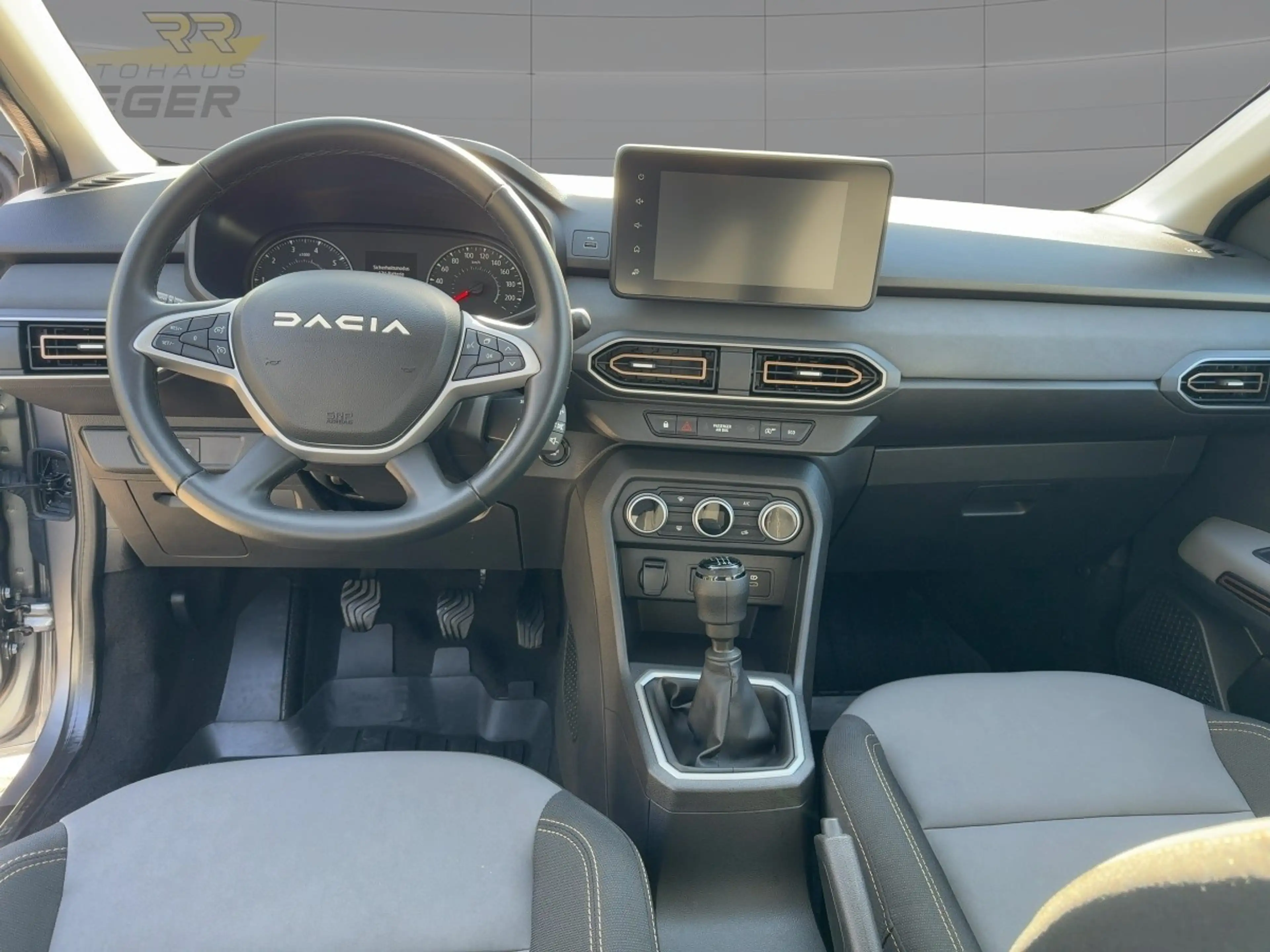 Dacia Jogger Extreme TCe 110 — photo 7