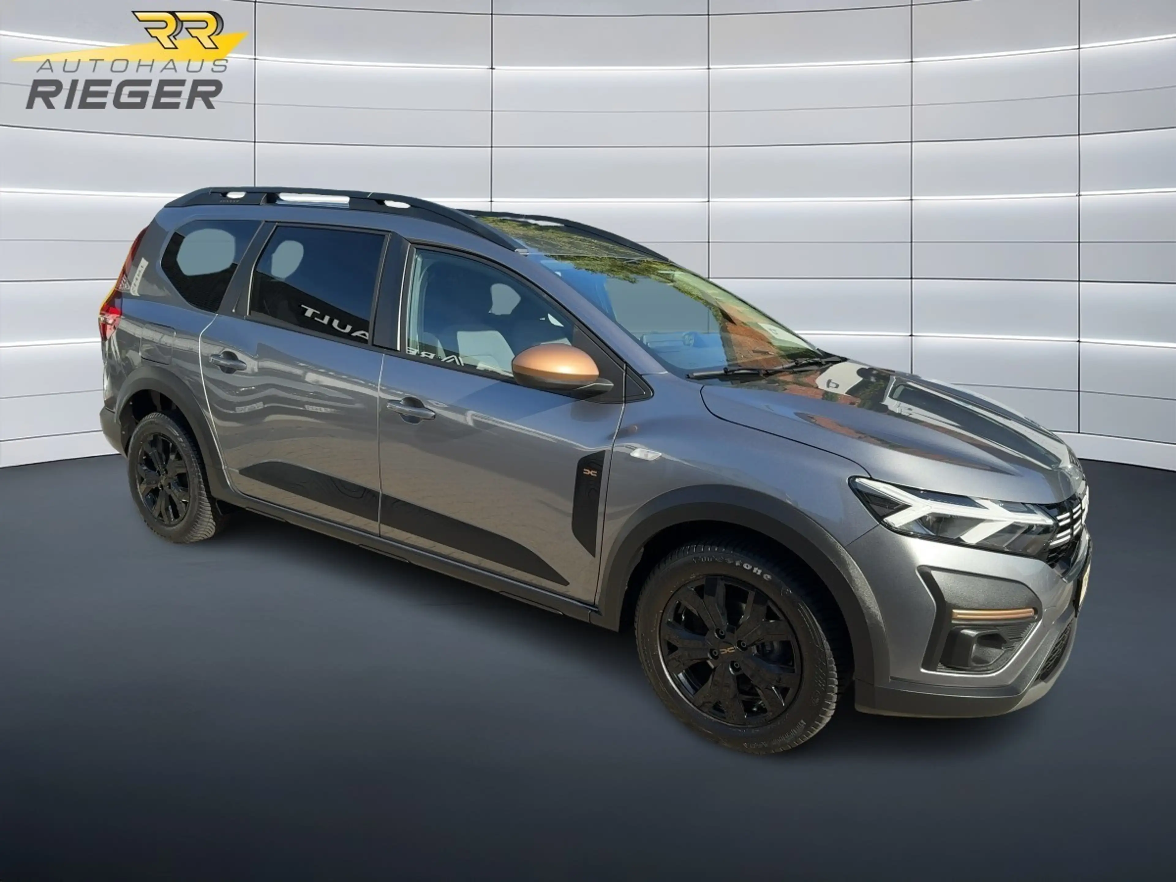 Dacia Jogger Extreme TCe 110 — photo 9