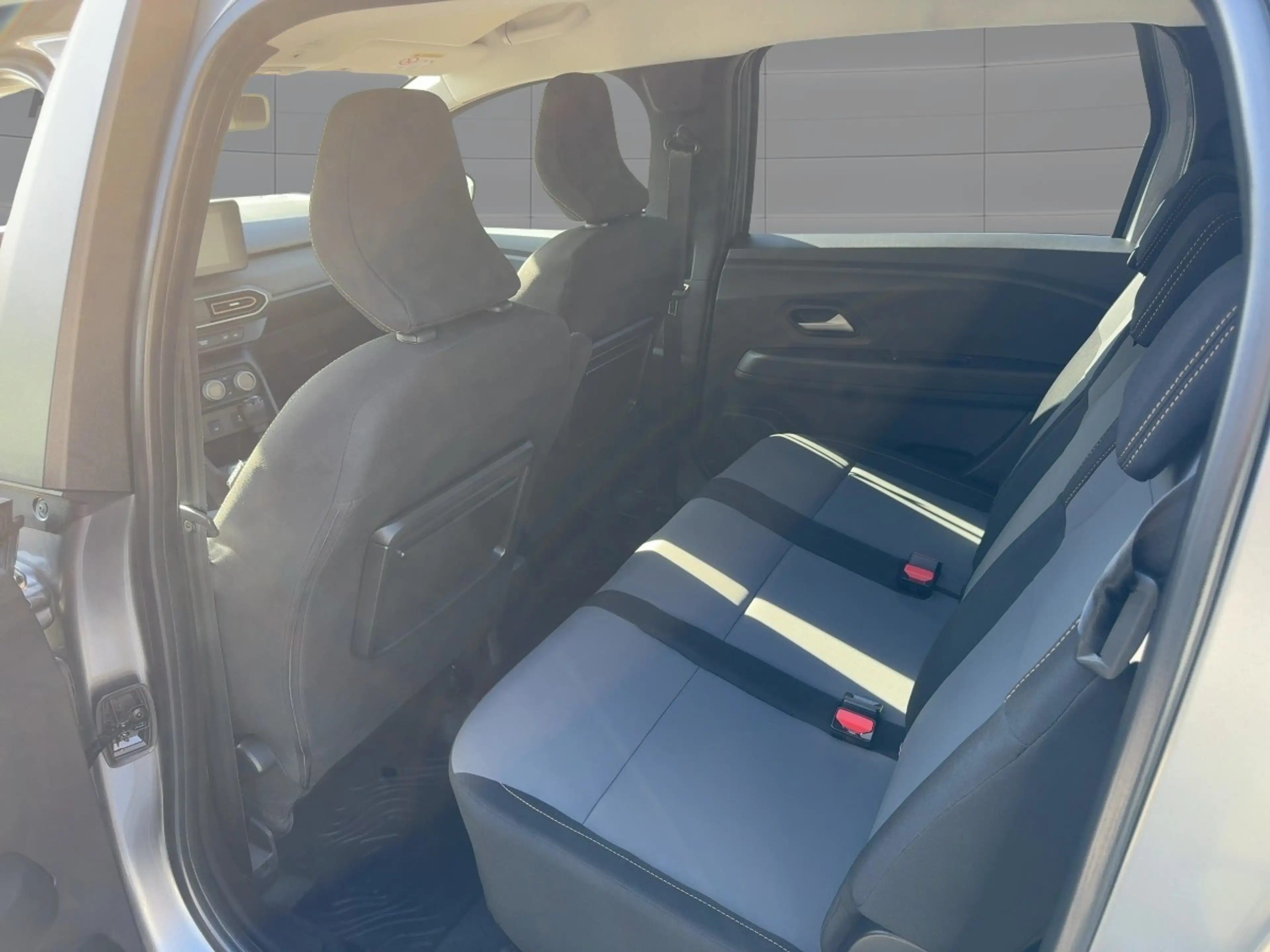 Dacia Jogger Extreme TCe 110 — photo 6