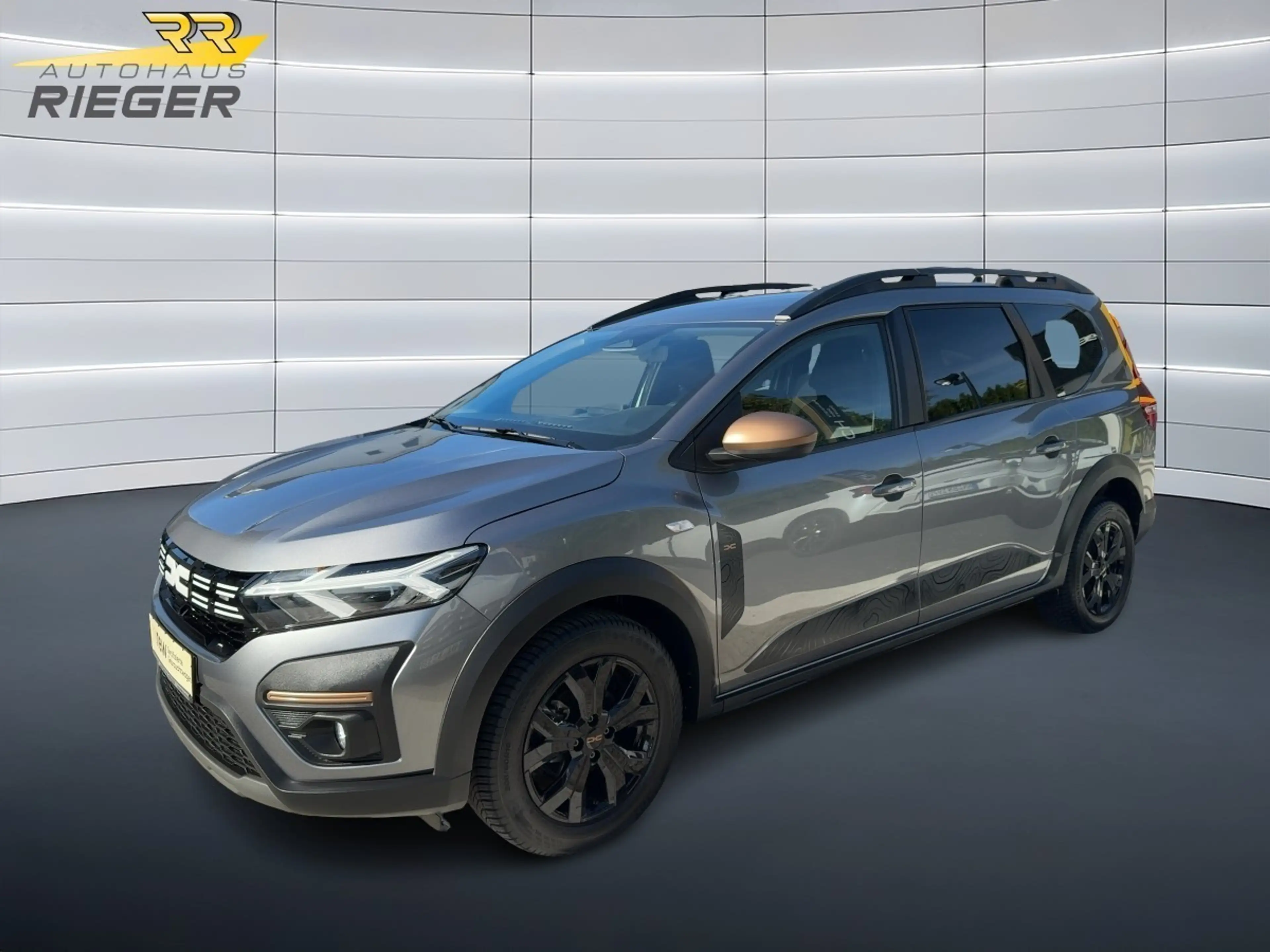 Dacia Jogger Extreme TCe 110 — photo 8