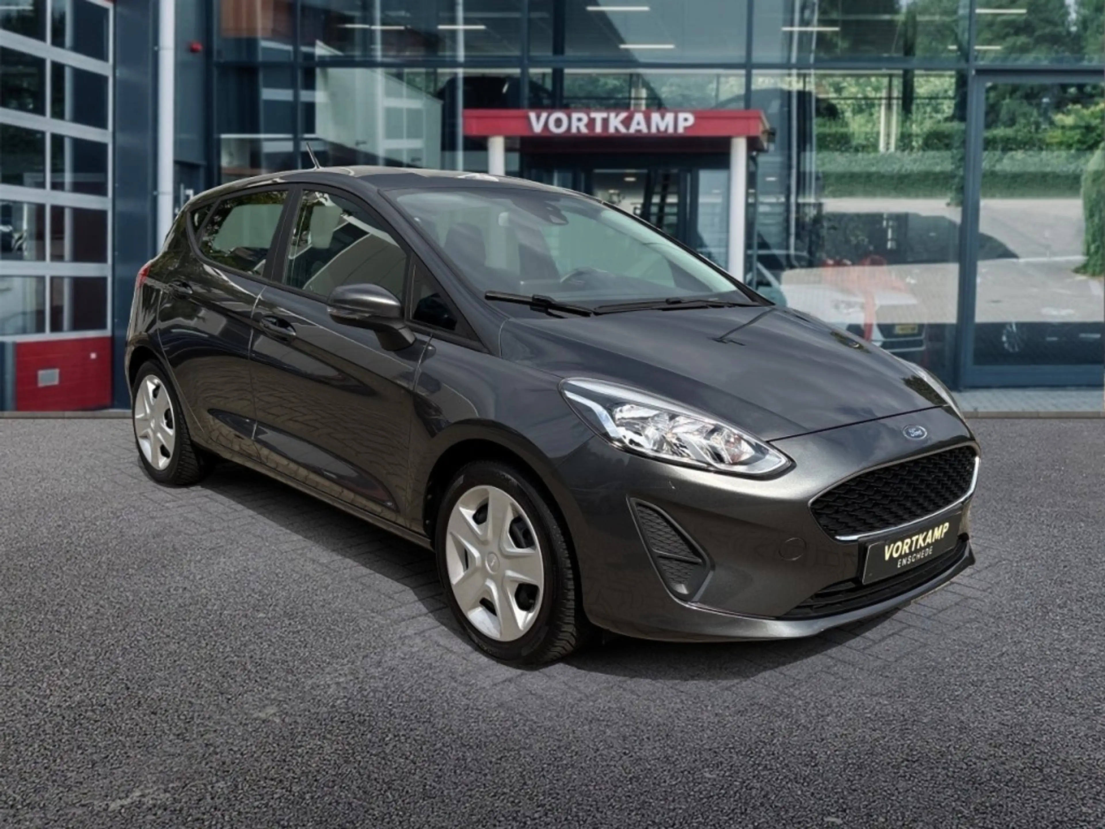 Ford Fiesta 1.1 CRUISE/CARPLAY/PDC — photo 3