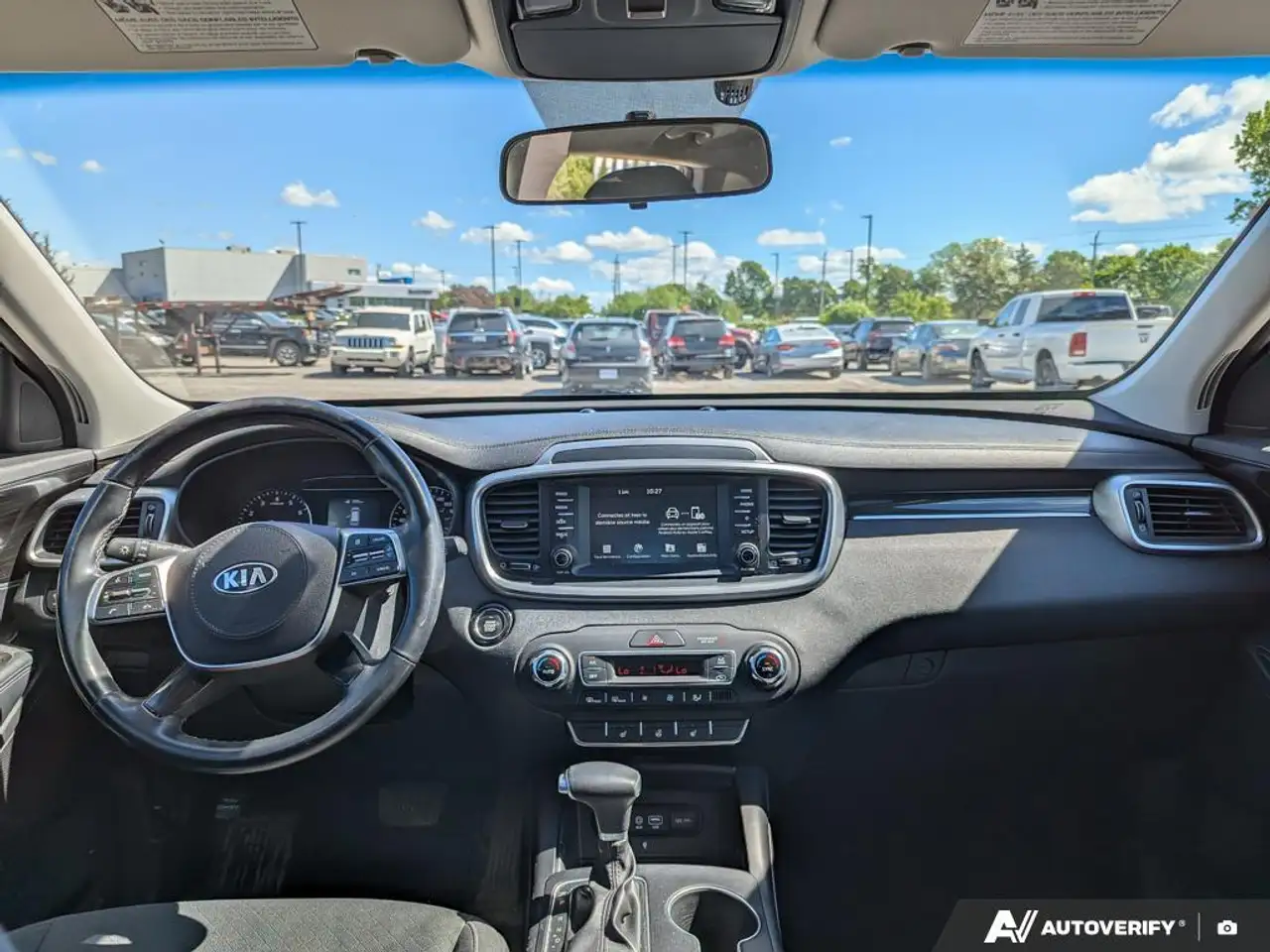 Kia Sorento снимка Kia Sorento