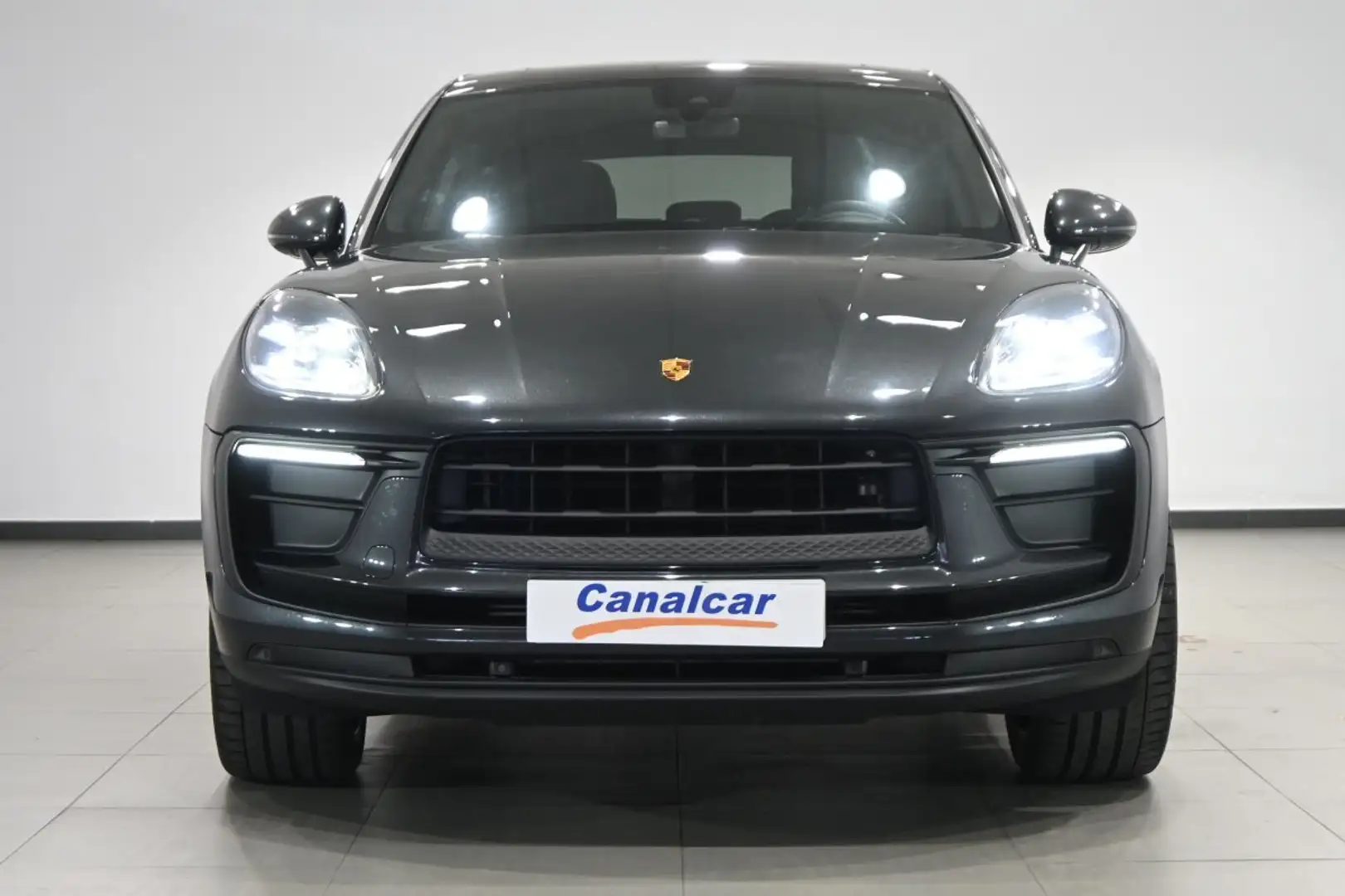 Porsche Macan Aut. Gris - 2