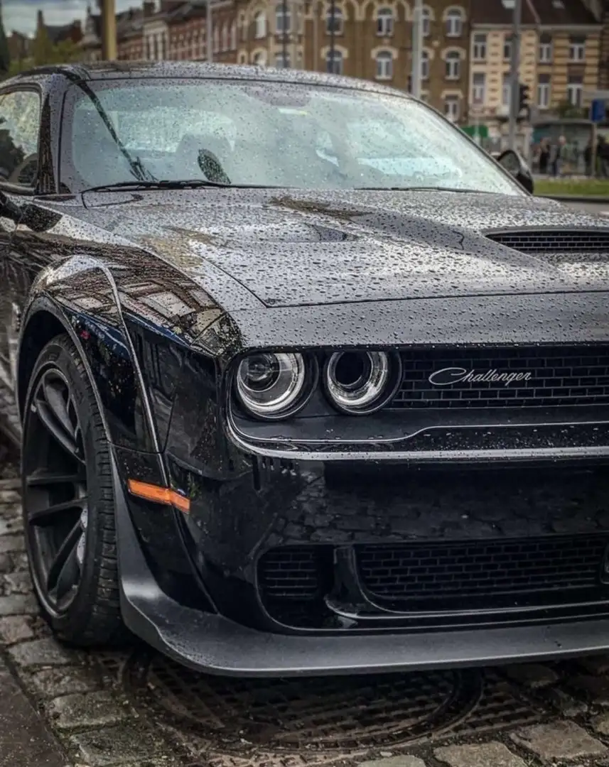 Dodge Challenger RT V8 SCAT PACK 1st owner excellent condition - 1