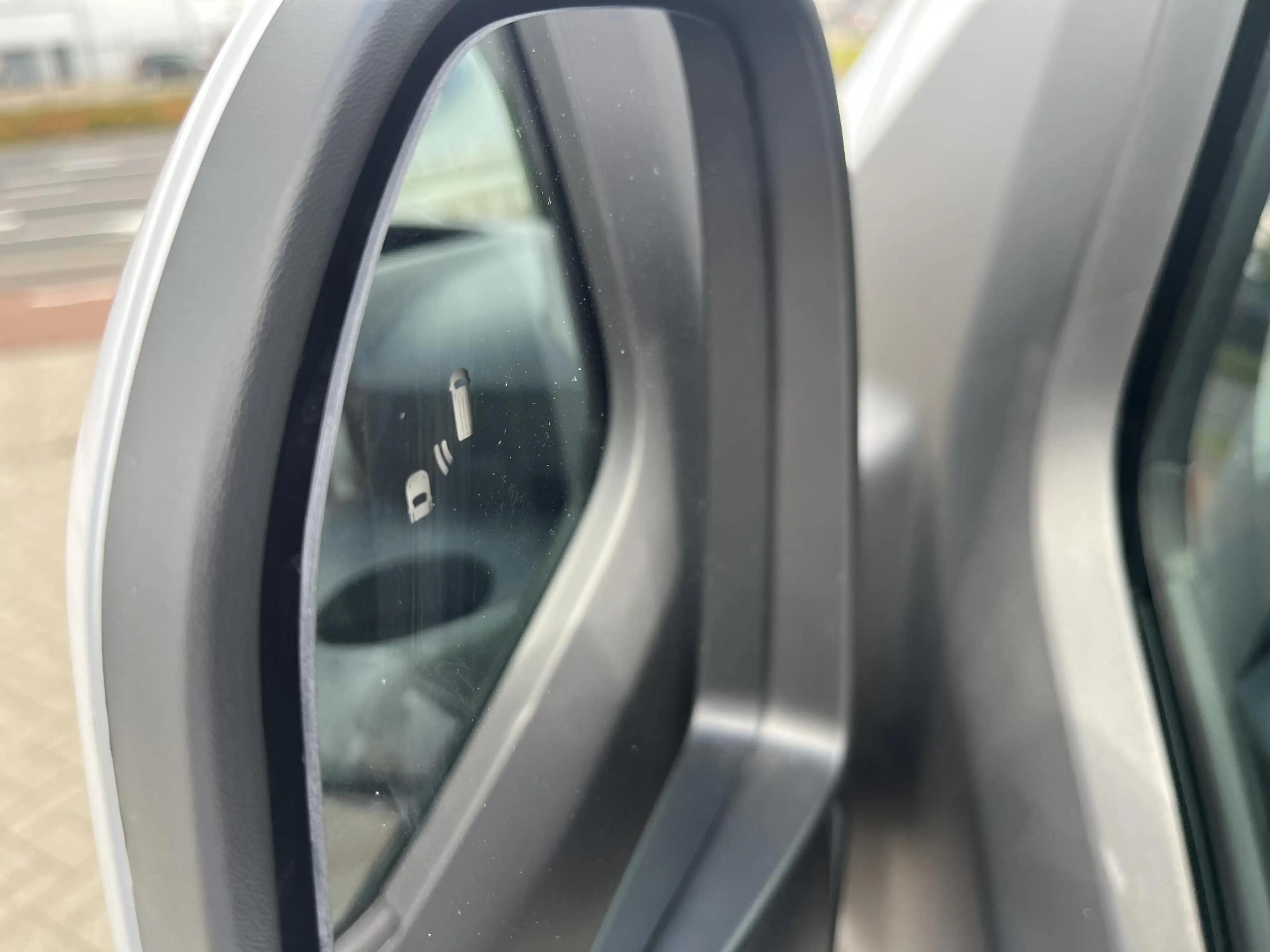 Ford E-Transit Cust. 340 L2H1 Limited 71 kWh | 17" LMV | BLIZ | 3 — photo 9