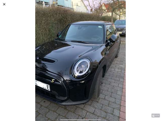 Imagine MINI Cooper SE Mini Cooper SE Essential Trim
