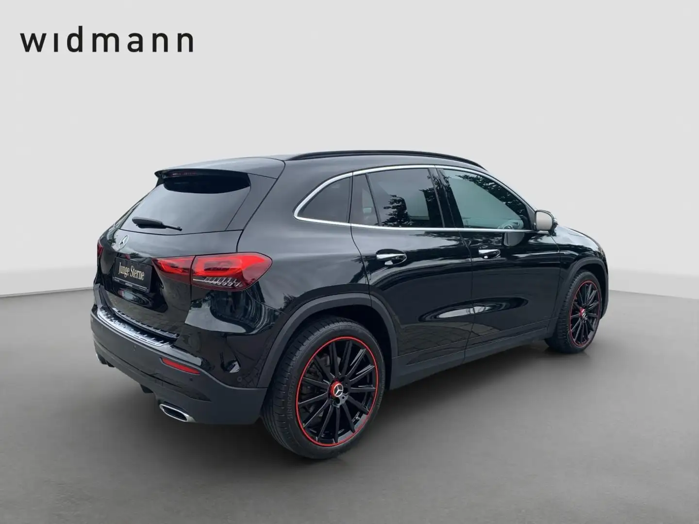 Mercedes-Benz GLA 220 d 4M *AMG*Edition 1*Multibeam*AHK*360°** Чорний - 2