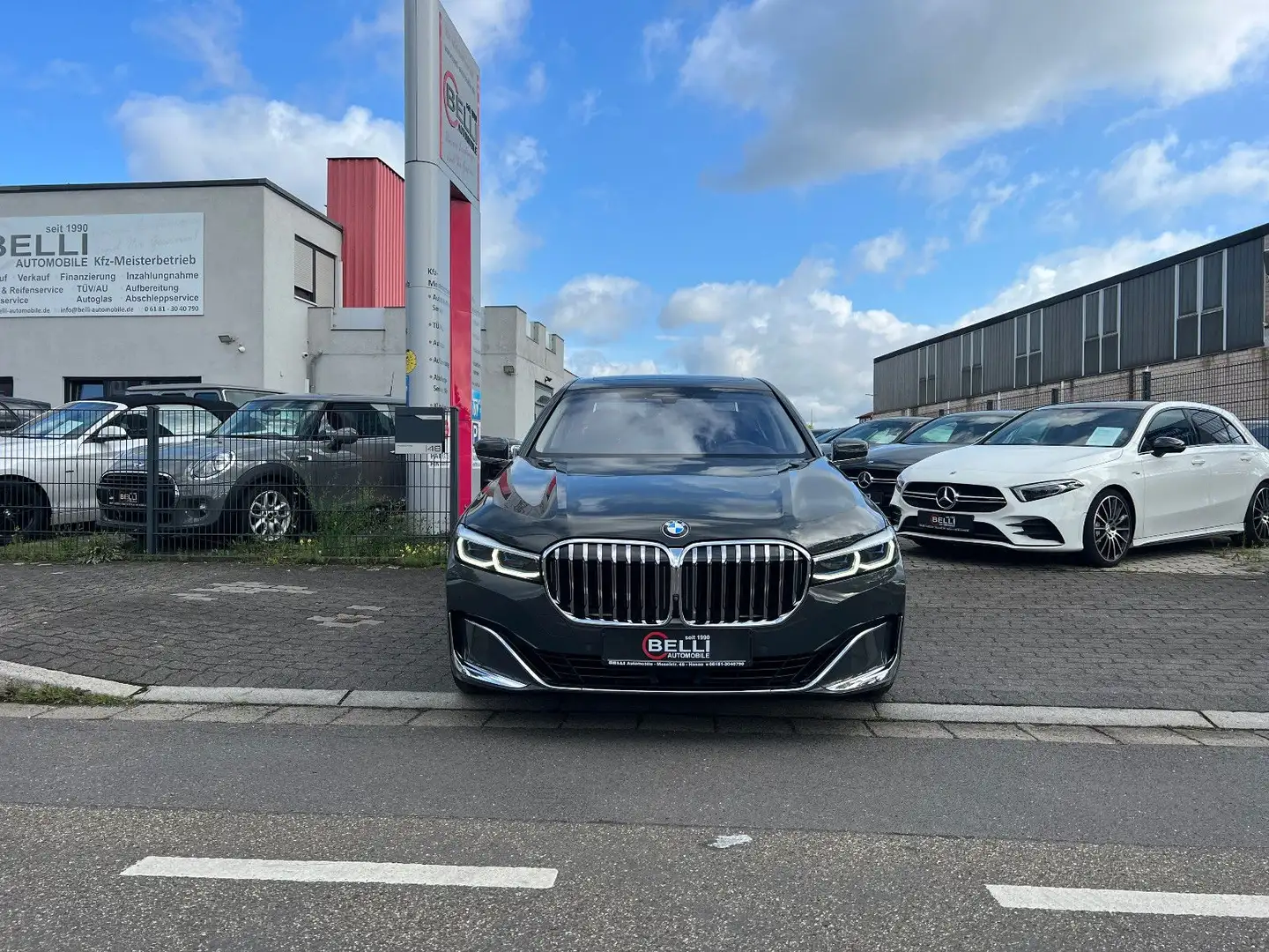 BMW 750 d xDrive HUD HK 1.Hand FINANZIERUNG Grau - 2