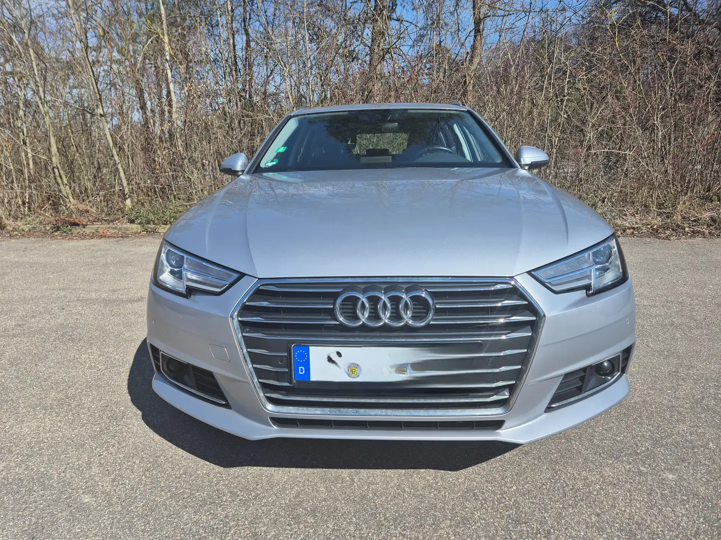 Audi A4 A4 Avant Avant 2.0 TFSI ultra S tronic design Silber - 2