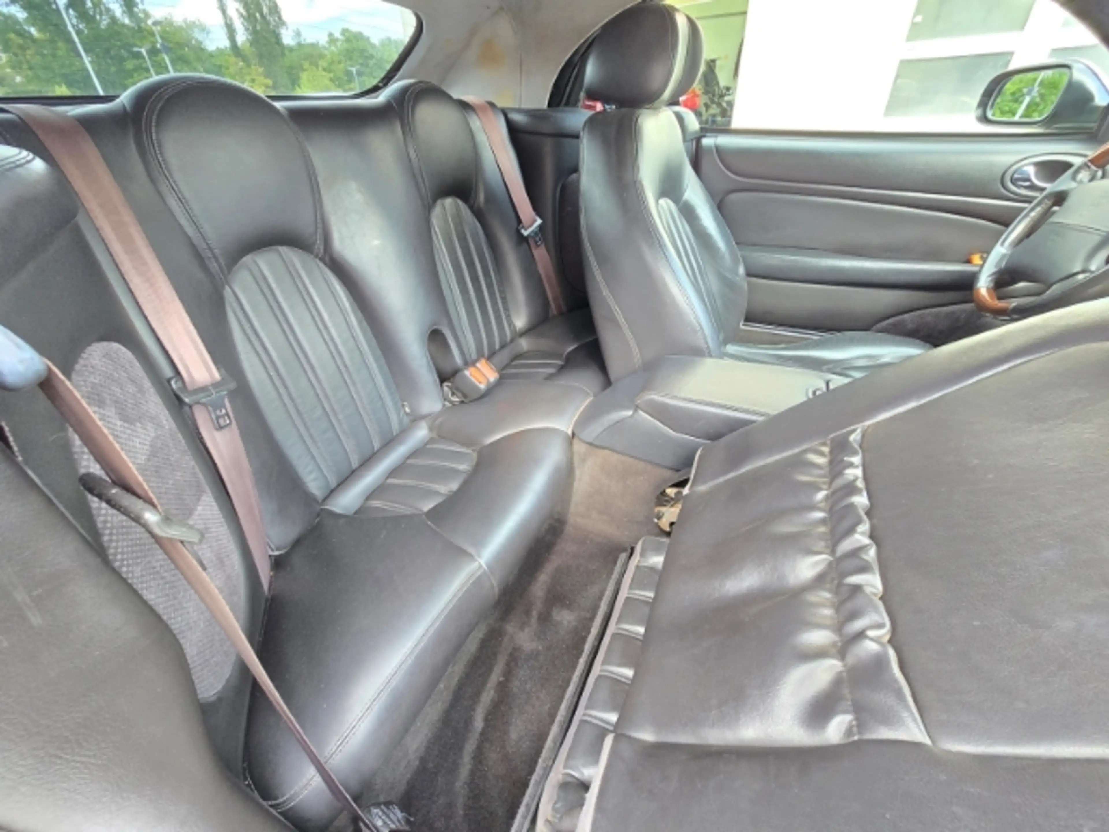 Jaguar XK8 — photo 10
