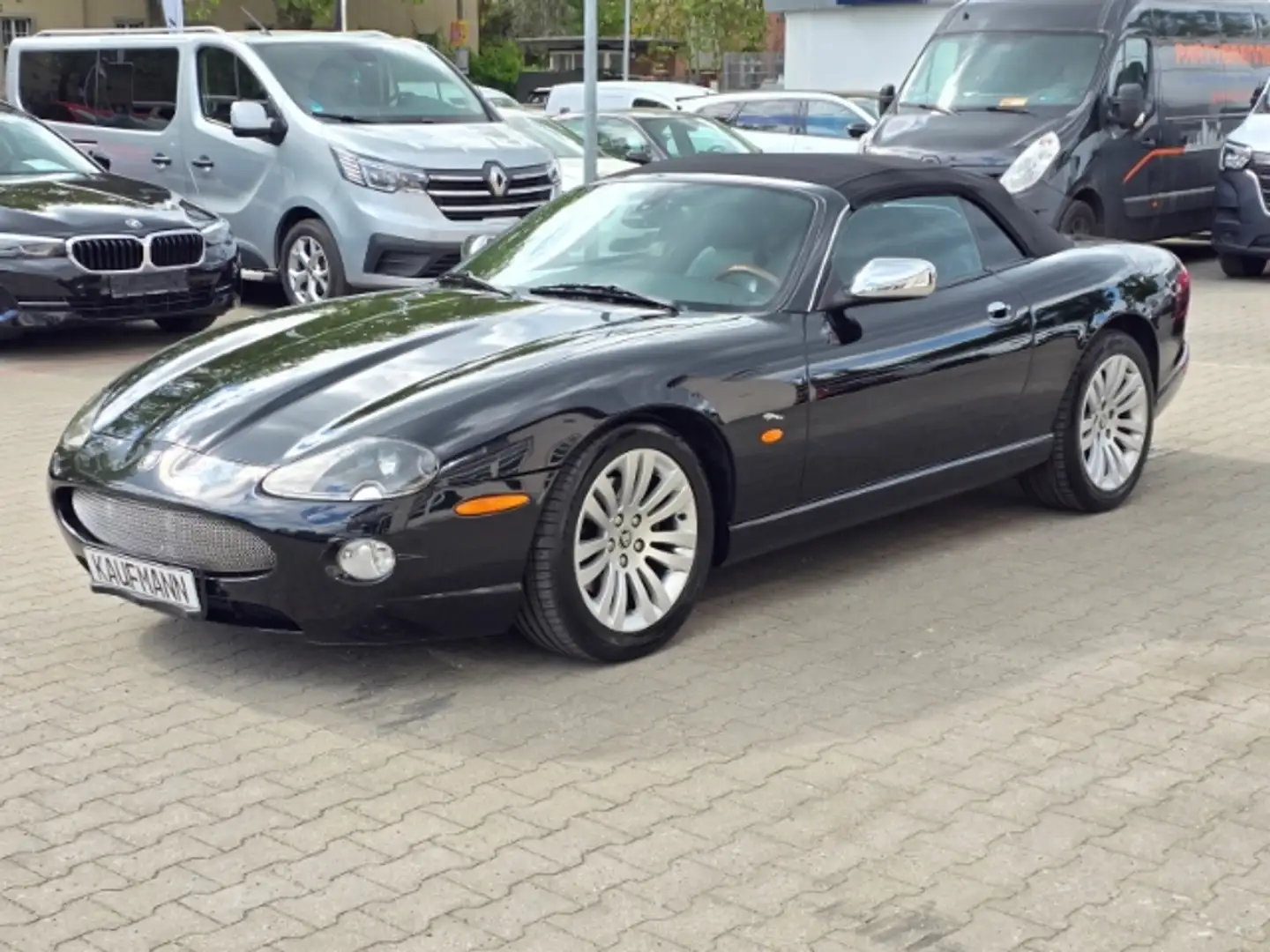 Jaguar XK8 Schwarz - 1