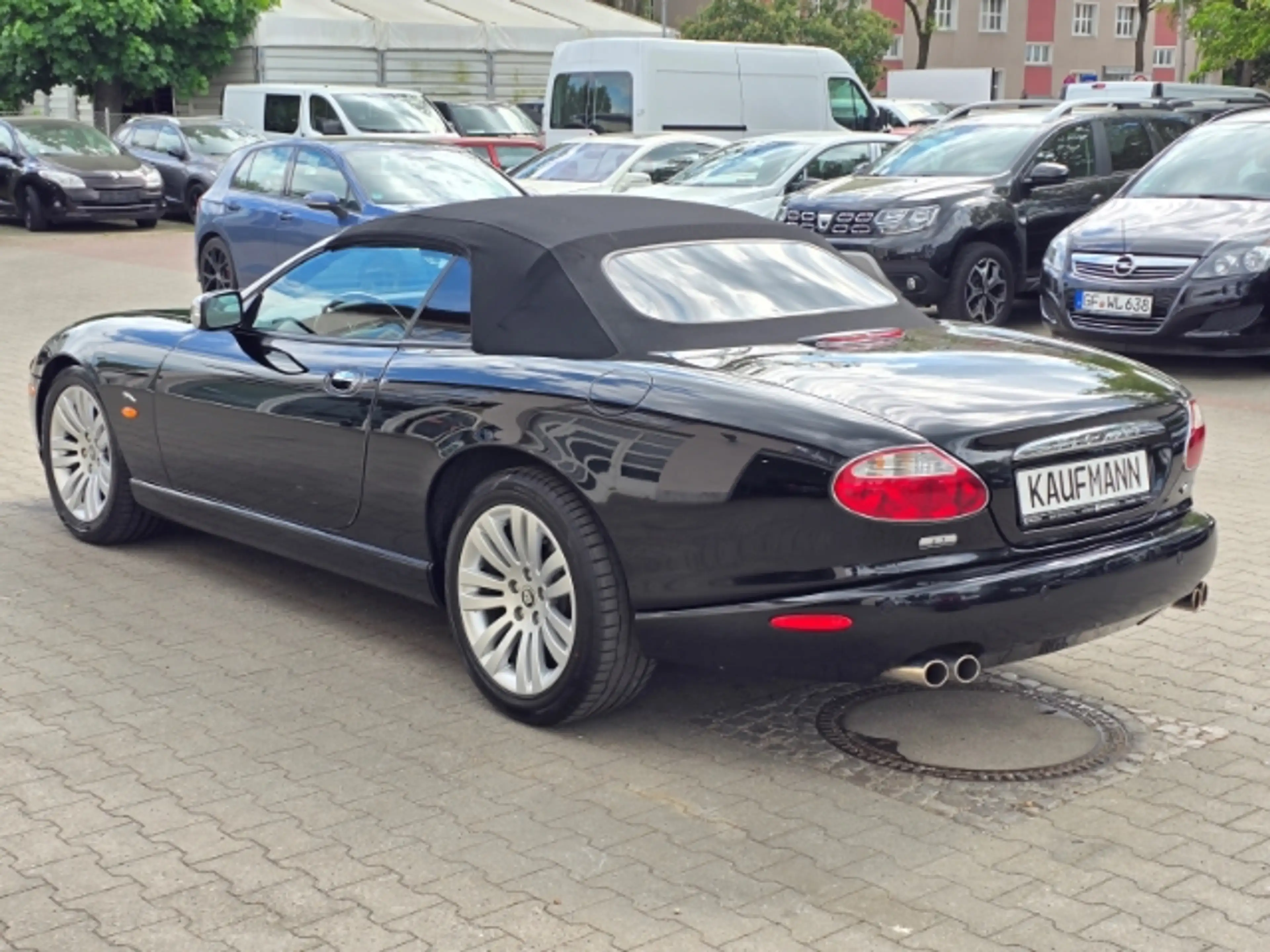 Jaguar XK8 — photo 6