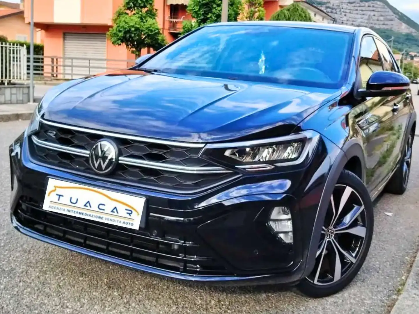 Volkswagen Taigo Taigo 1.0 tsi R-Line 110cv dsg Noir - 1