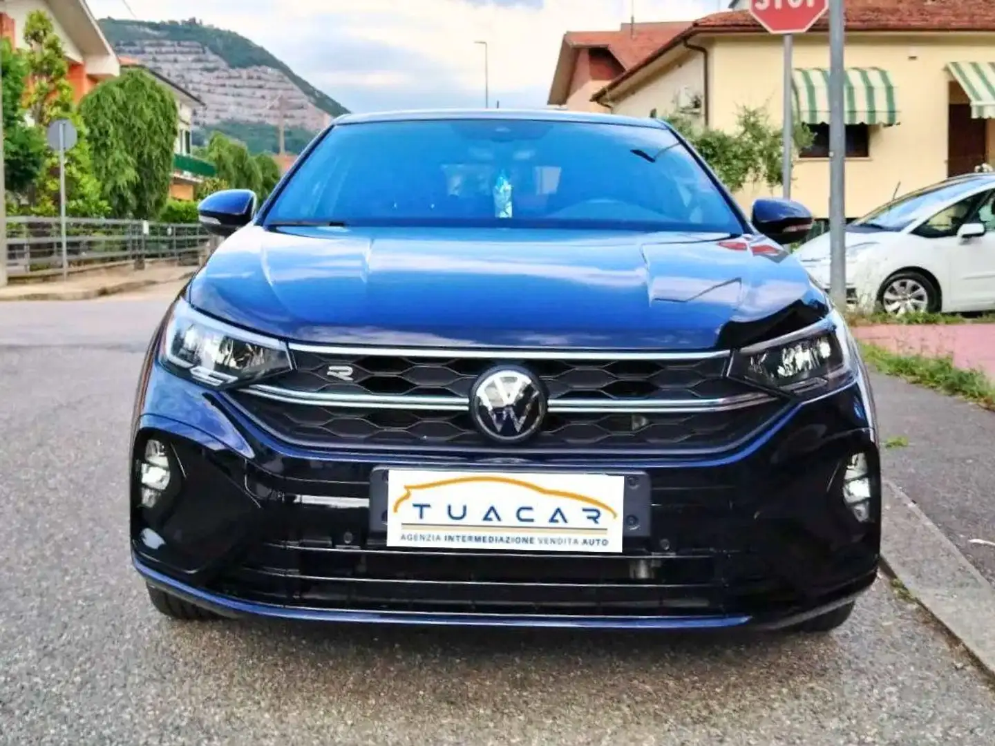 Volkswagen Taigo Taigo 1.0 tsi R-Line 110cv dsg Noir - 2