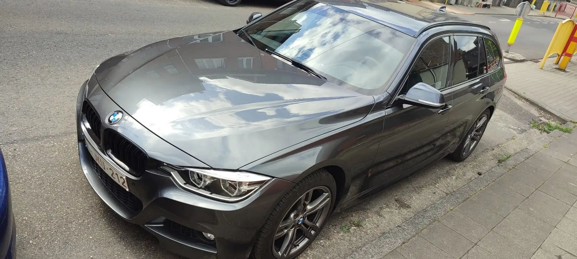 BMW 316 Touring dA Pack M - 1
