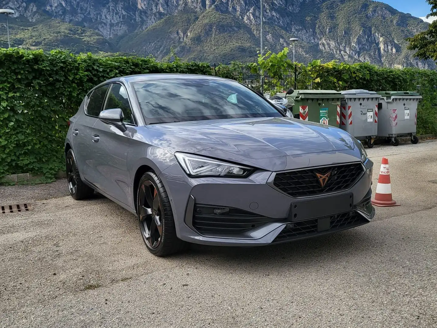 CUPRA Leon Leon 2.0 tdi 150cv dsg Szürke - 1