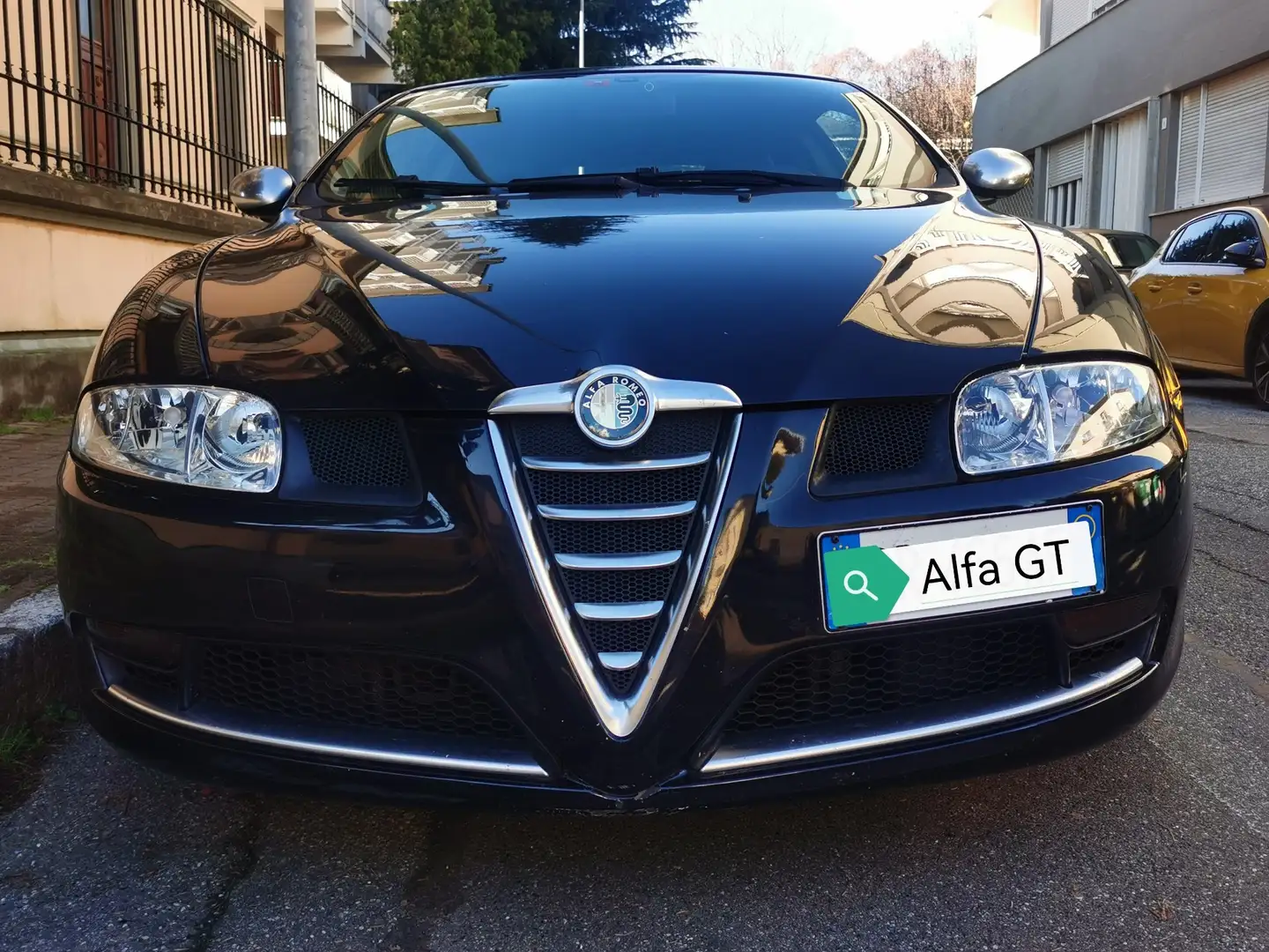 Alfa Romeo GT 1.9 jtd mjt Distinctive - 1