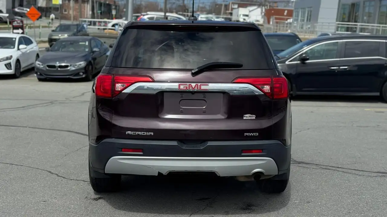 GMC Acadia снимка GMC Acadia