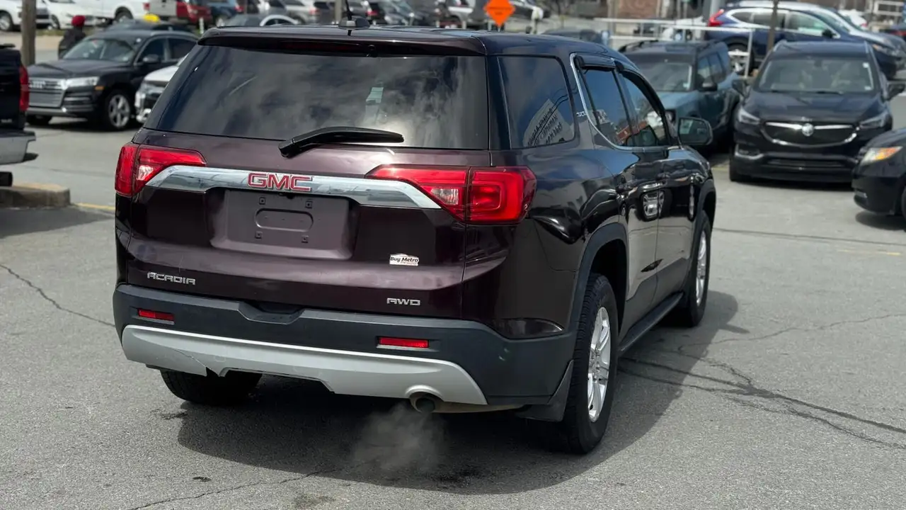 GMC Acadia снимка GMC Acadia