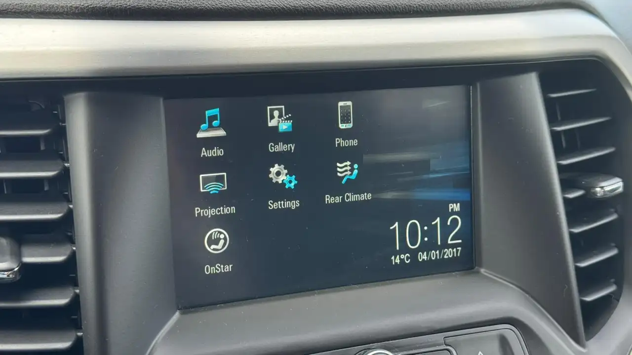 GMC Acadia снимка GMC Acadia