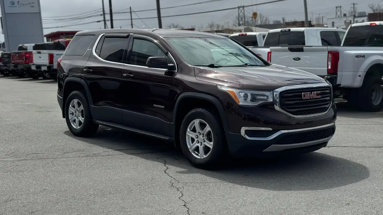 GMC Acadia снимка GMC Acadia