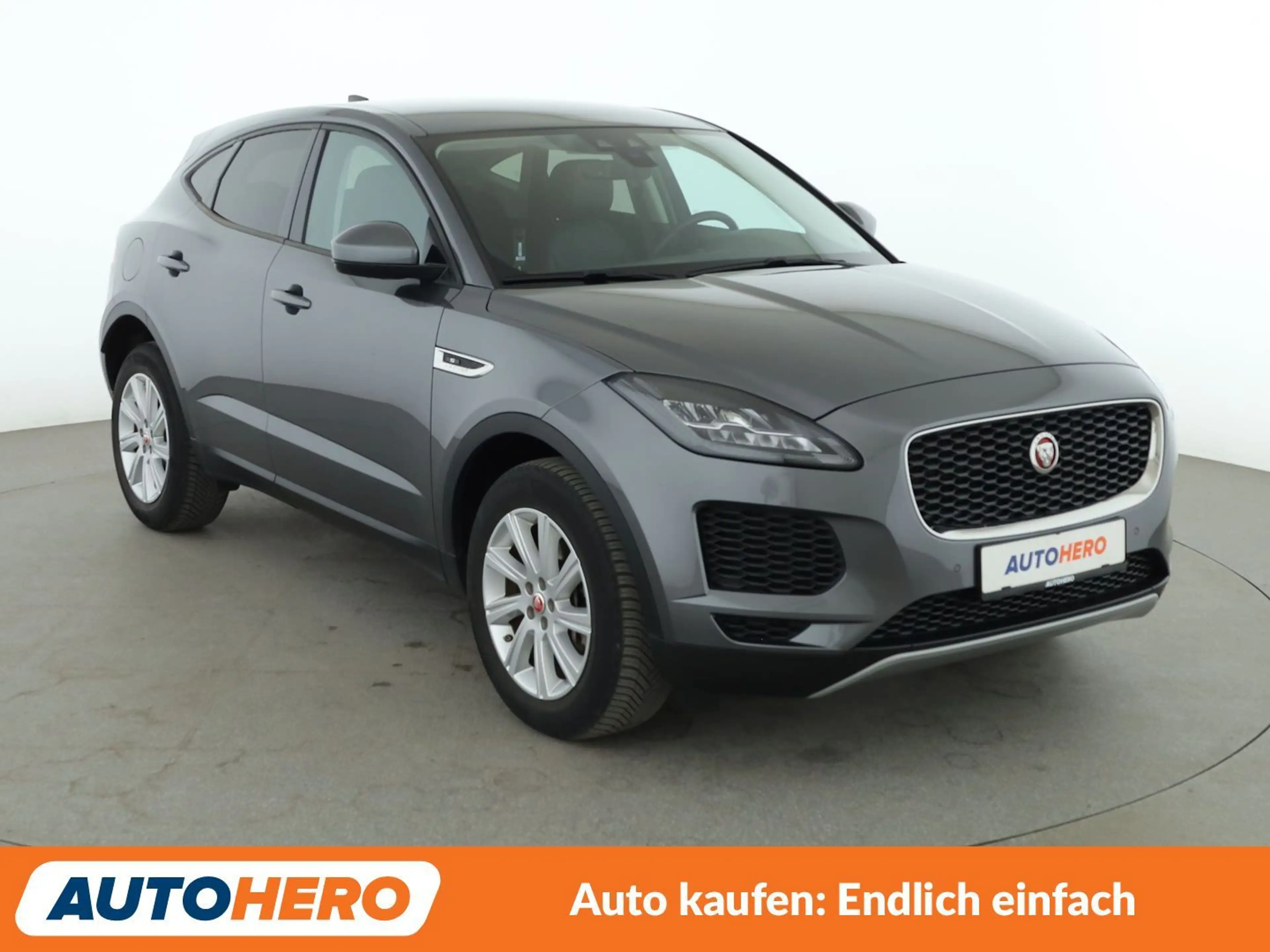 Jaguar E-Pace P200 S AWD Aut.*NAVI*LED*TEMPO*CAM*PDC*SHZ* — photo 8