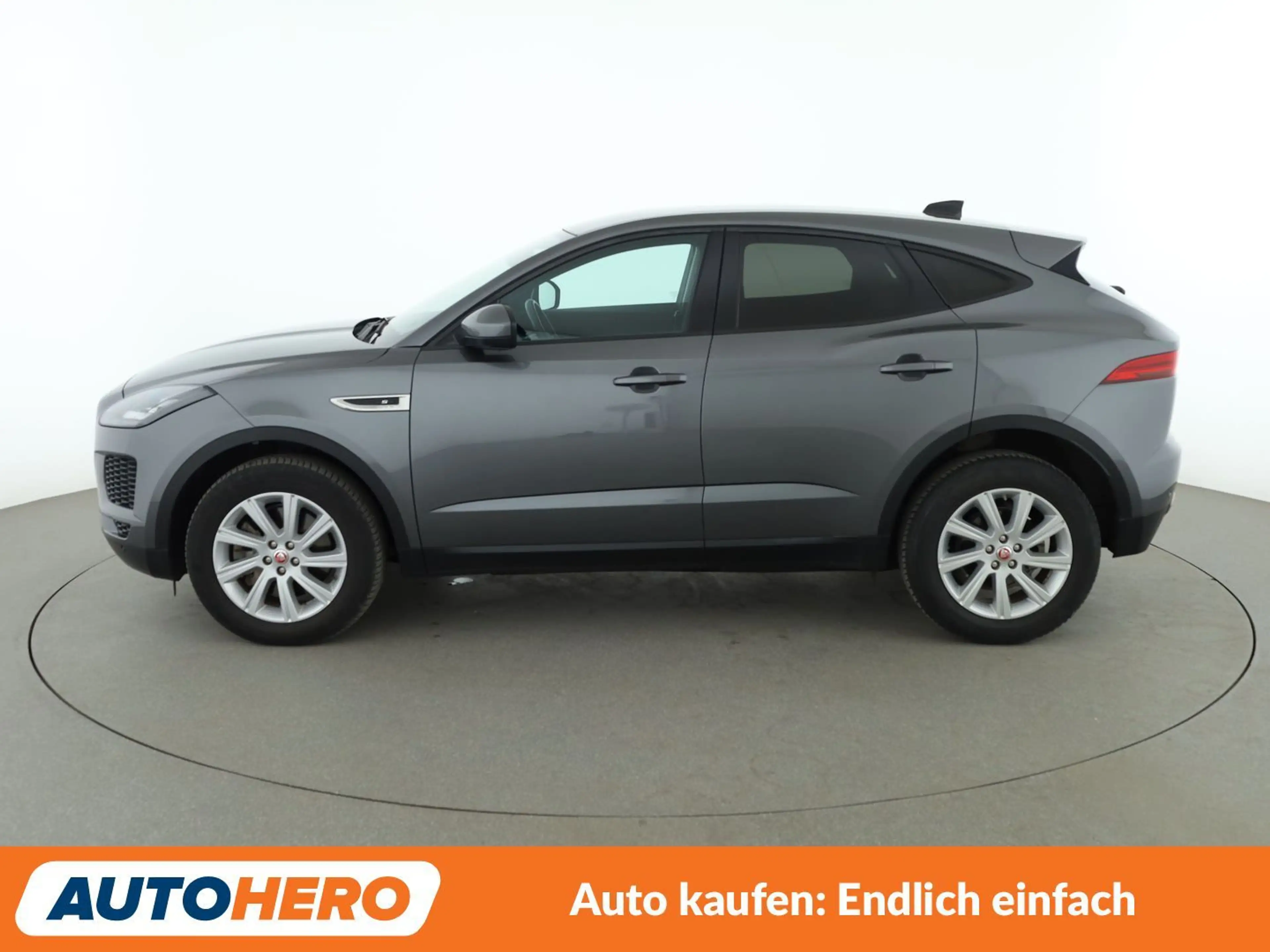 Jaguar E-Pace P200 S AWD Aut.*NAVI*LED*TEMPO*CAM*PDC*SHZ* — photo 3